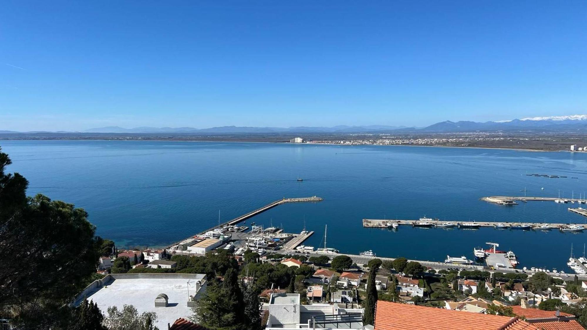 Precioso Piso Con Vistas Espectaculares Del Mar Apartamento Rosas