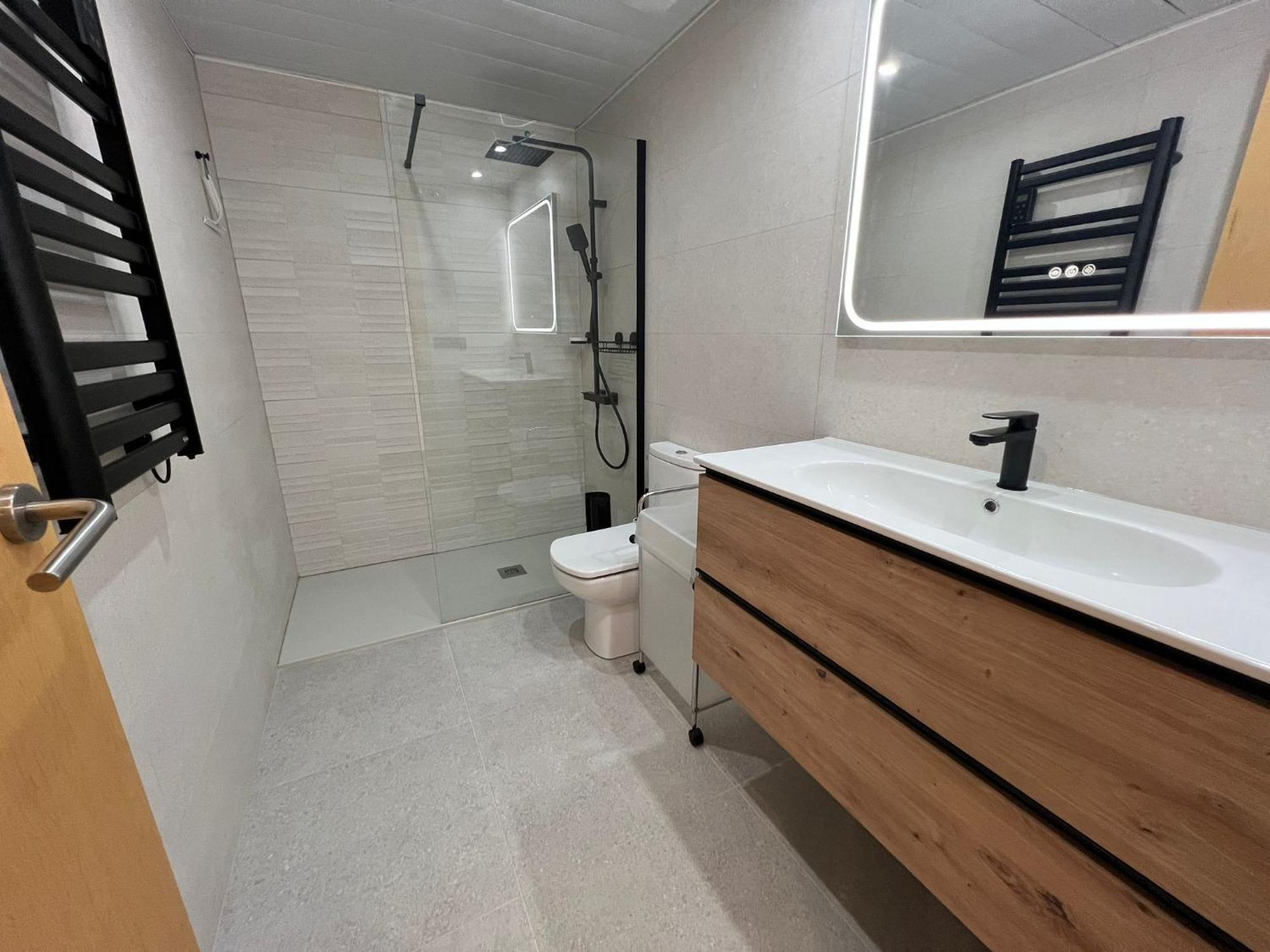 Apartamento Precioso En Complejo De Al Standing Rosas