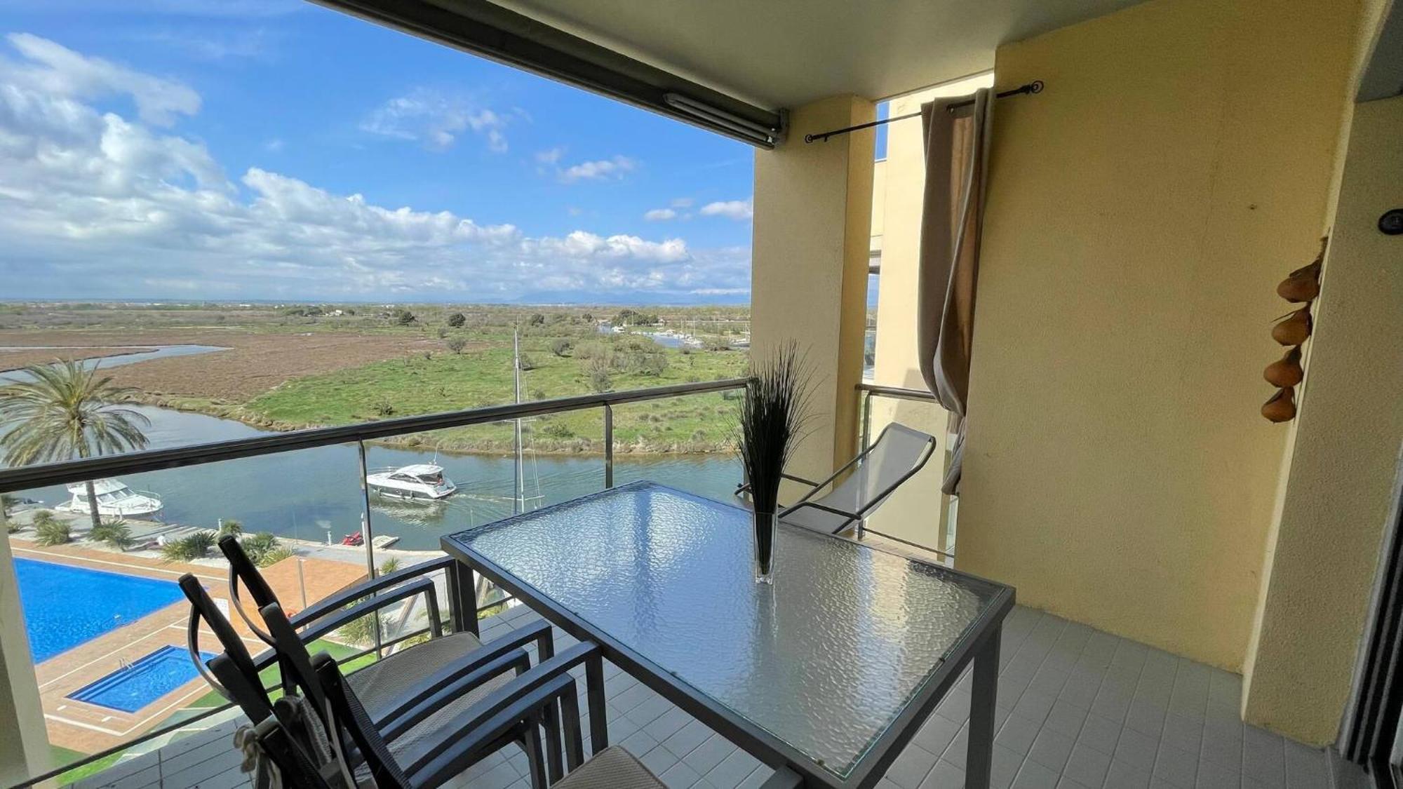Apartamento Precioso En Complejo De Al Standing