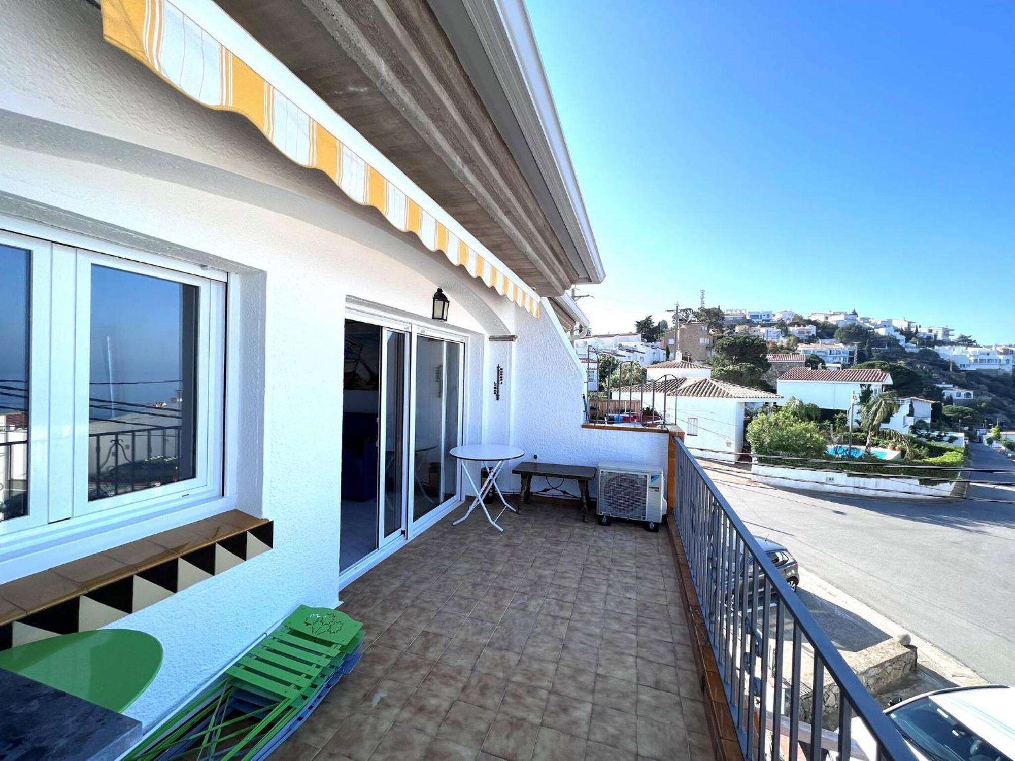 Bonito Con Vistas Al Mar Y Piscina Apartamento Rosas