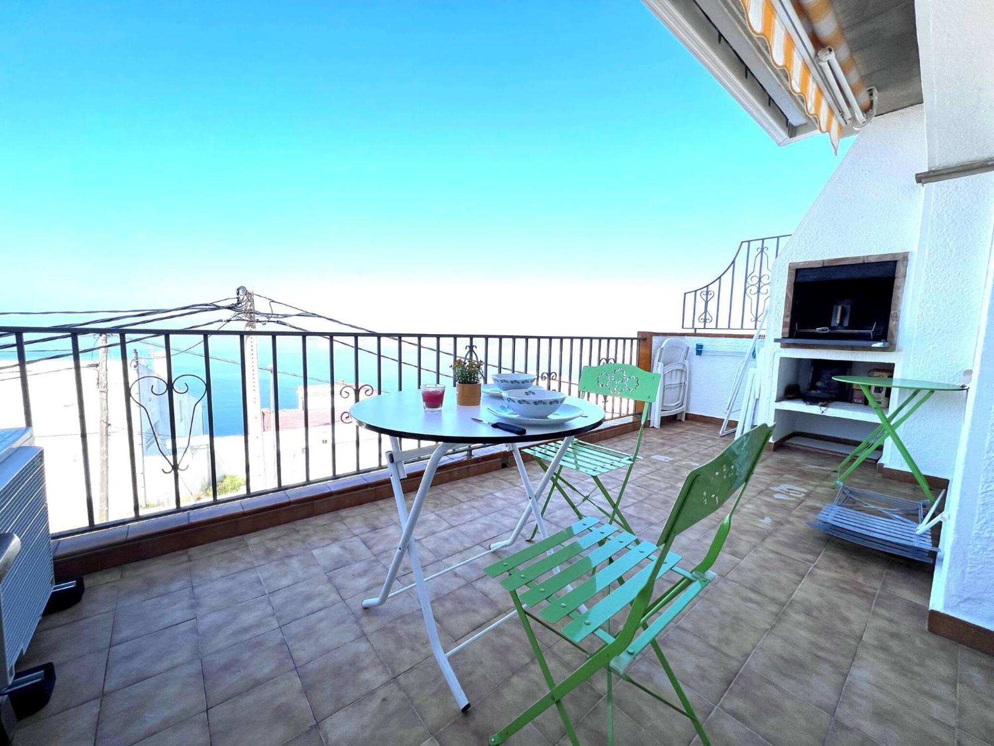 Bonito Con Vistas Al Mar Y Piscina Apartamento