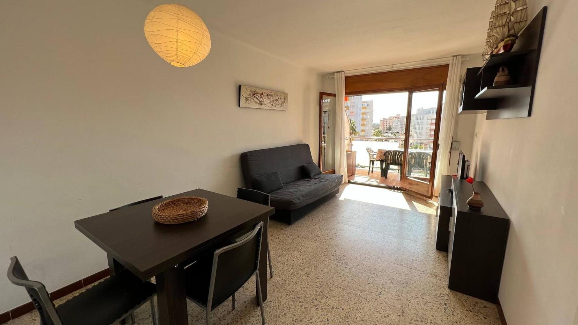 Piso Vista Mar Y Parking En Apartamento