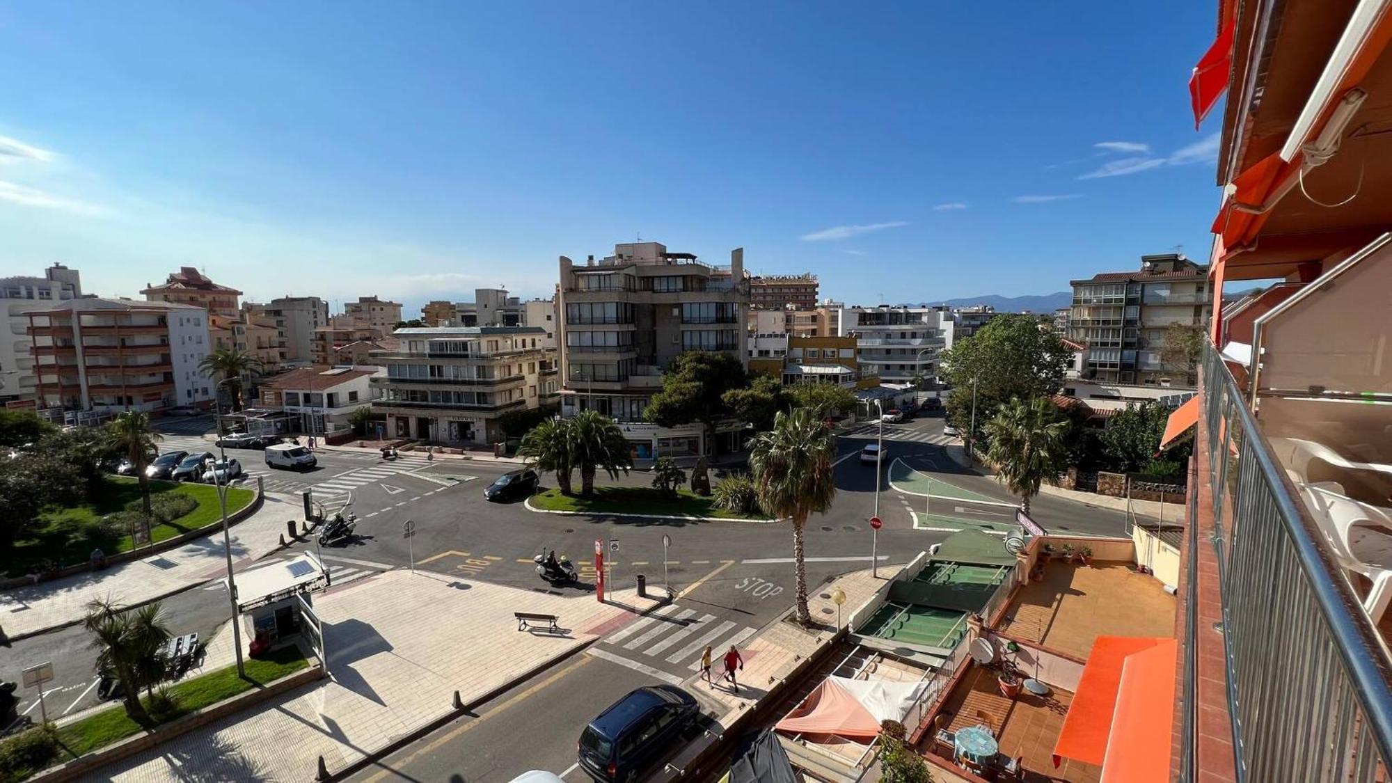 Piso Vista Mar Y Parking En Apartamento *