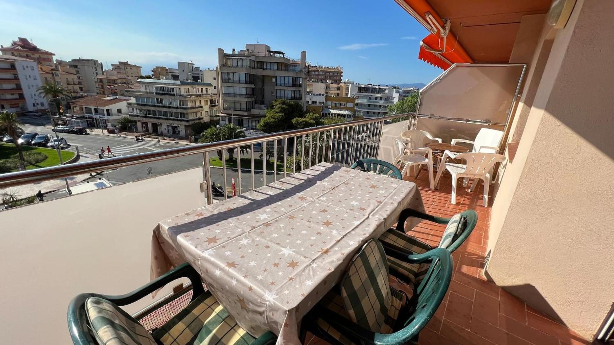 Piso Vista Mar Y Parking En Apartamento *