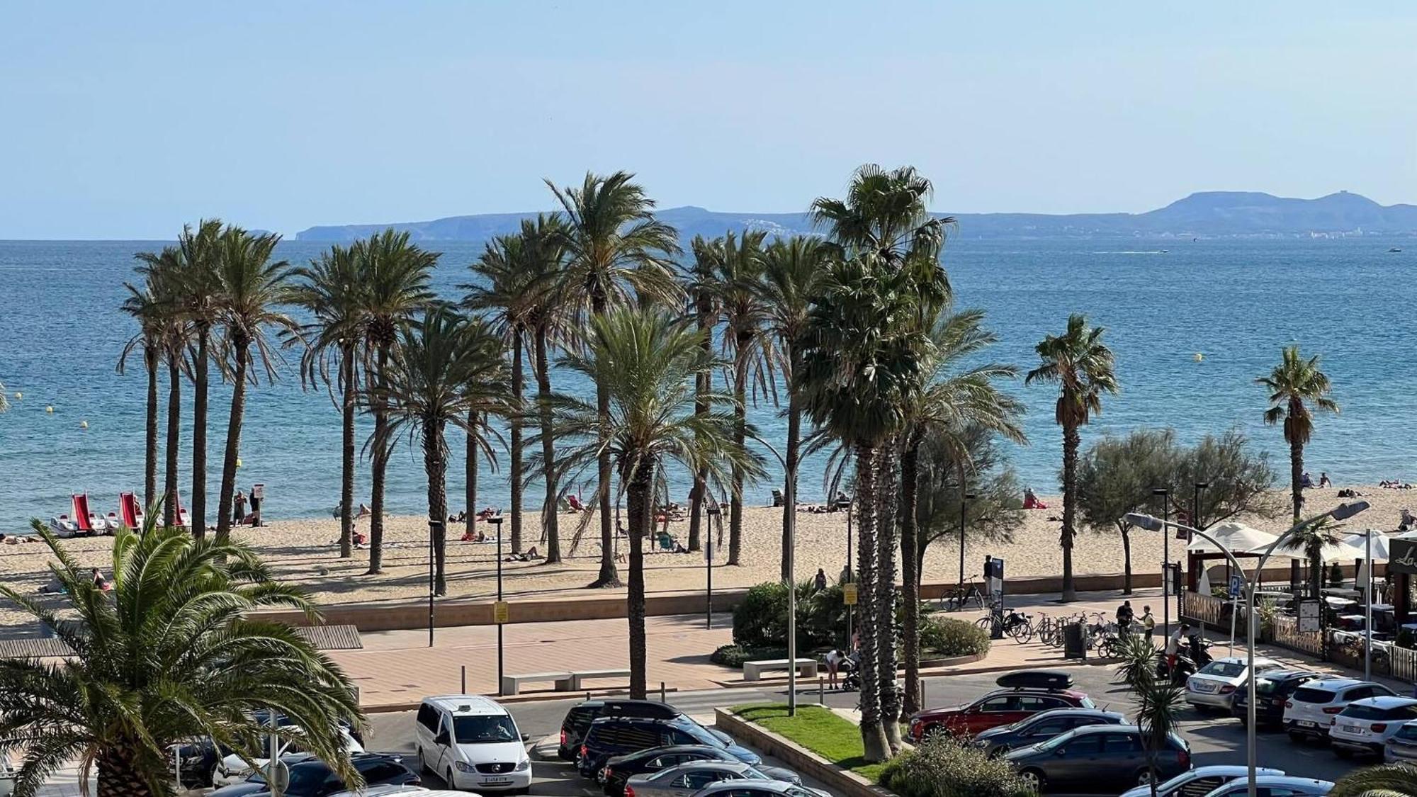 Piso Vista Mar Y Parking En Apartamento Rosas