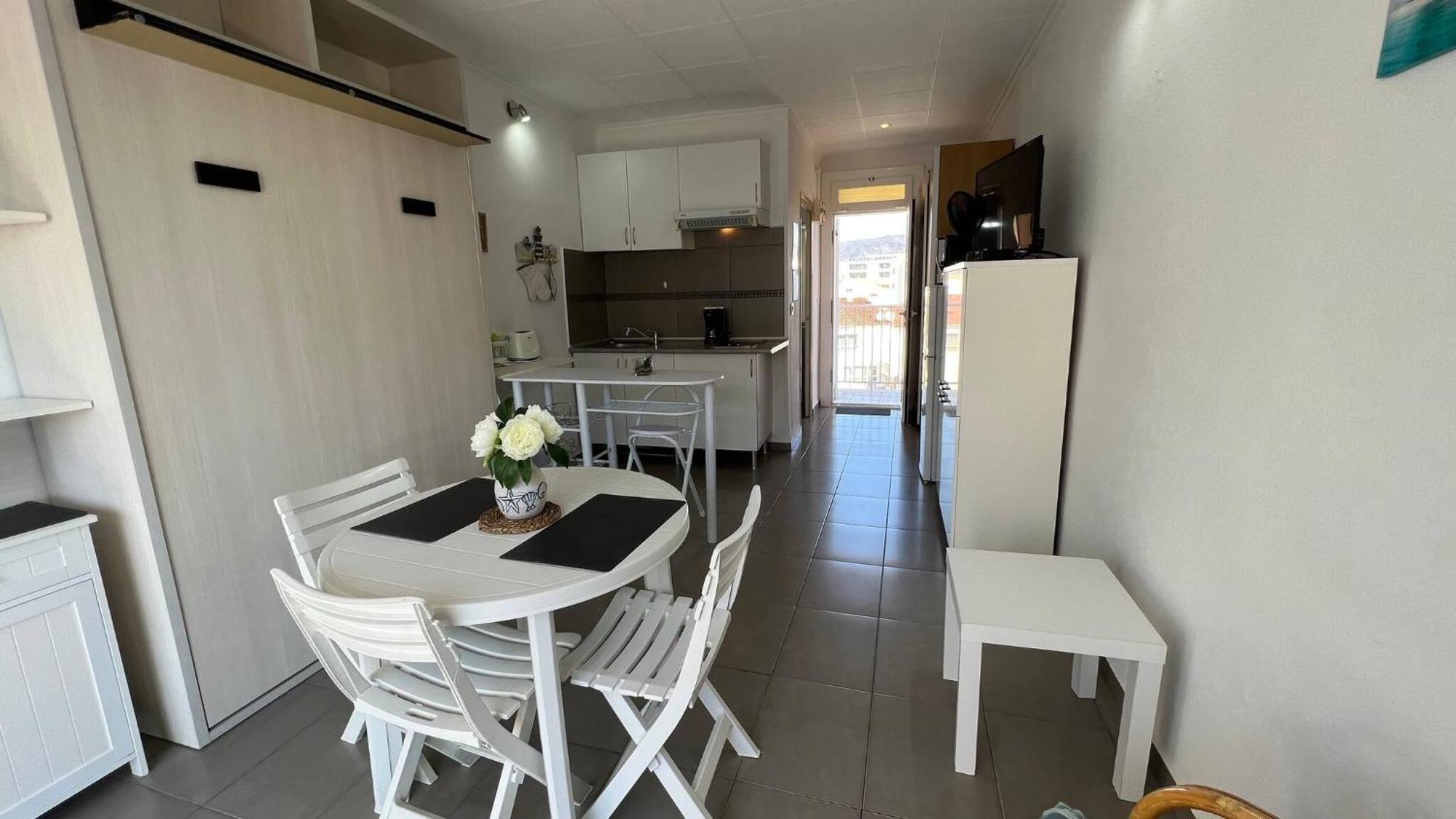 Estudio Moderno En Santa Margarita Apartamento Rosas