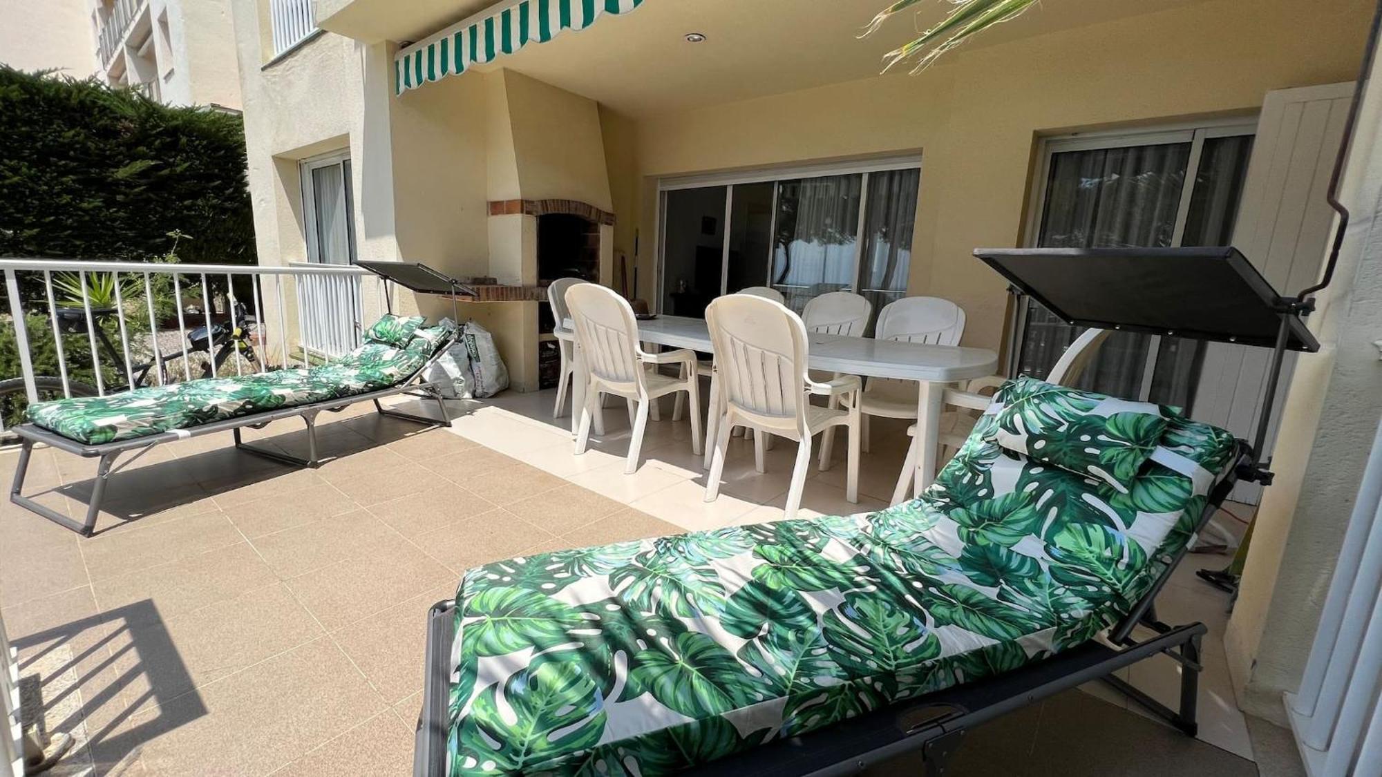 Apartment En Primera Linea Con Acceso Directo A La Playa En La Almadrava