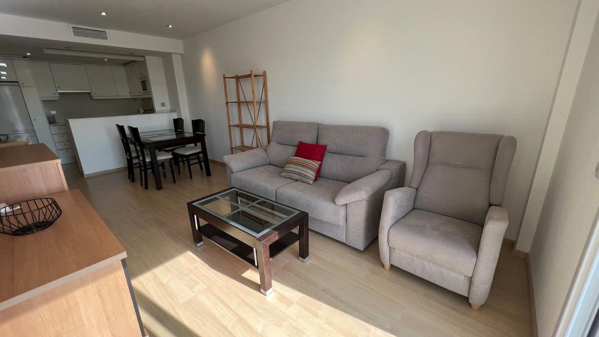 Precioso Piso Con Vista Al Canal Y Piscina En Apartamento