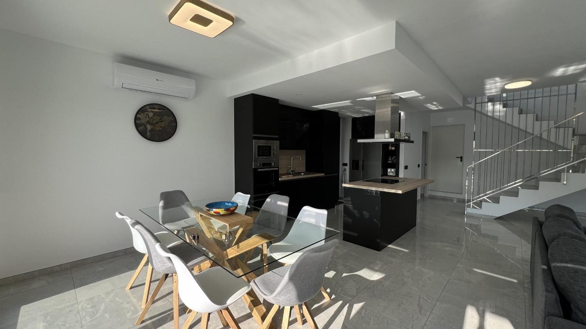 Casa Moderna Roses Con Piscina Y Jardin Mas Bosca, Roses Holiday home *