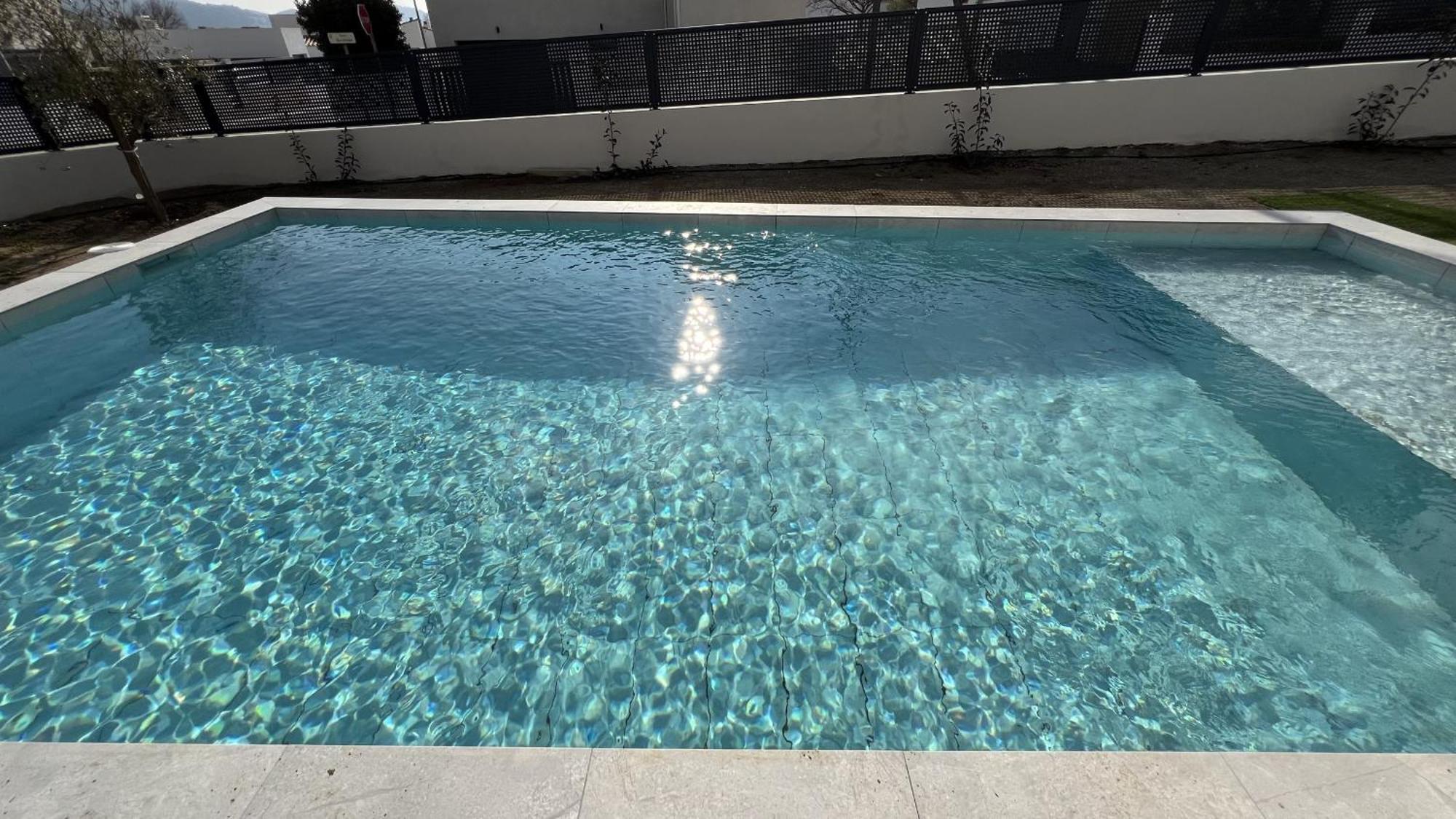 Casa Moderna Roses Con Piscina Y Jardin Mas Bosca, Roses