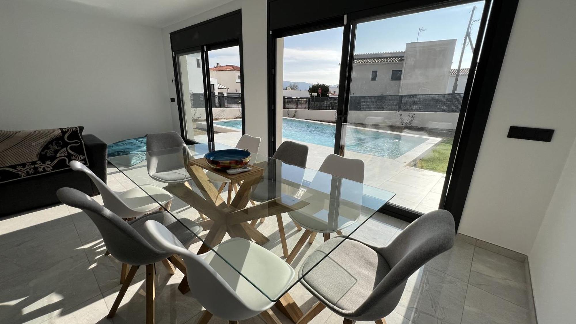 Casa Moderna Roses Con Piscina Y Jardin Mas Bosca, Roses Holiday home