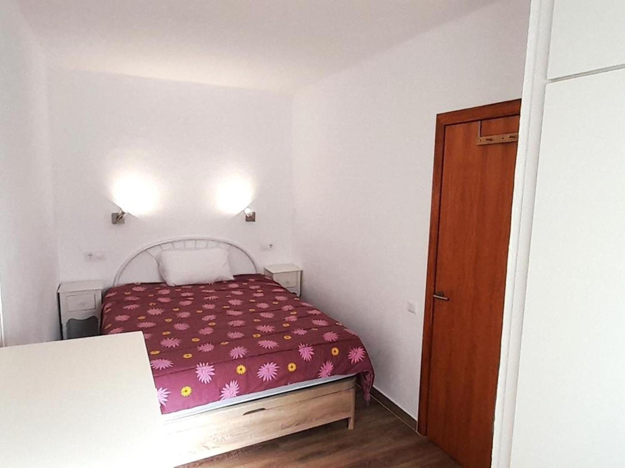 Apartamento En Con Gran Terraza, Admite Mascotas, Cerca De La Playa - Es-170-7 Llançà