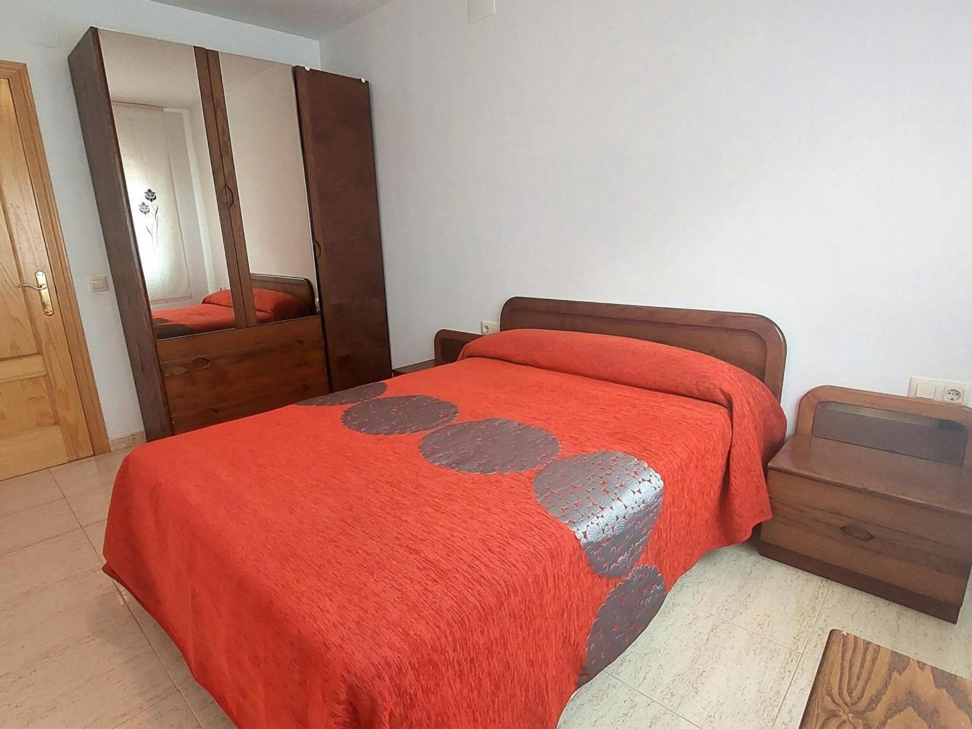 En Con Terraza, Parking, Wifi Y Se Admiten Mascotas - Es-170-95