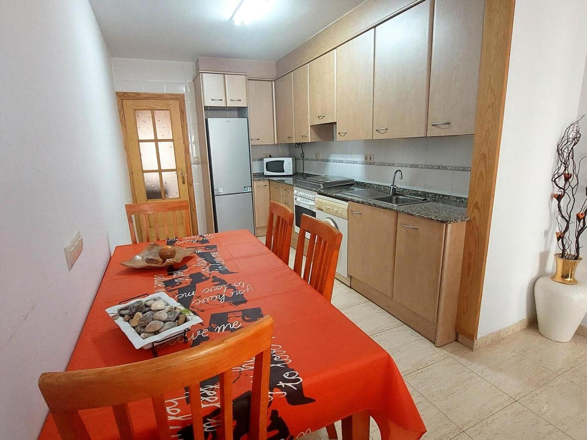 En Con Terraza, Parking, Wifi Y Se Admiten Mascotas - Es-170-95 Apartamento