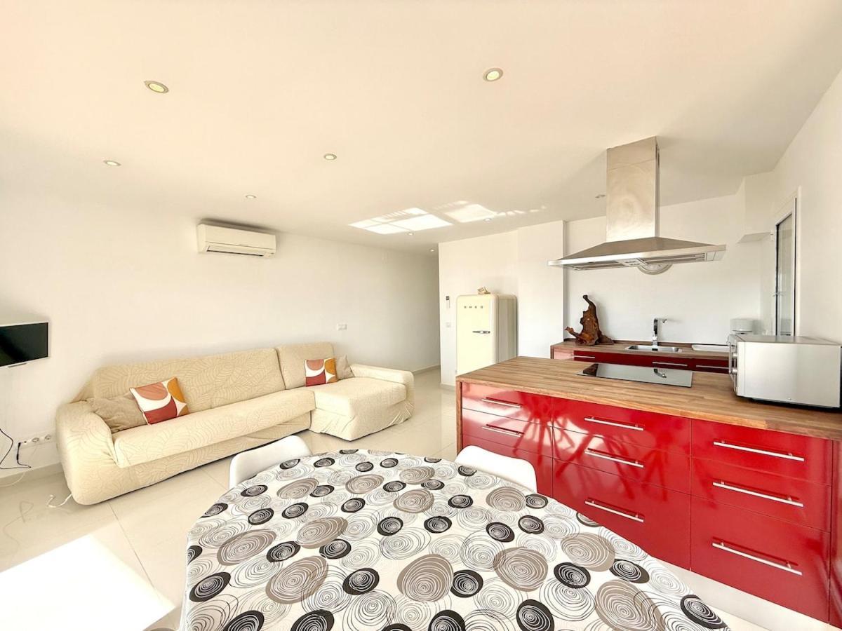 V032 - Miramar Apartamento Rosas