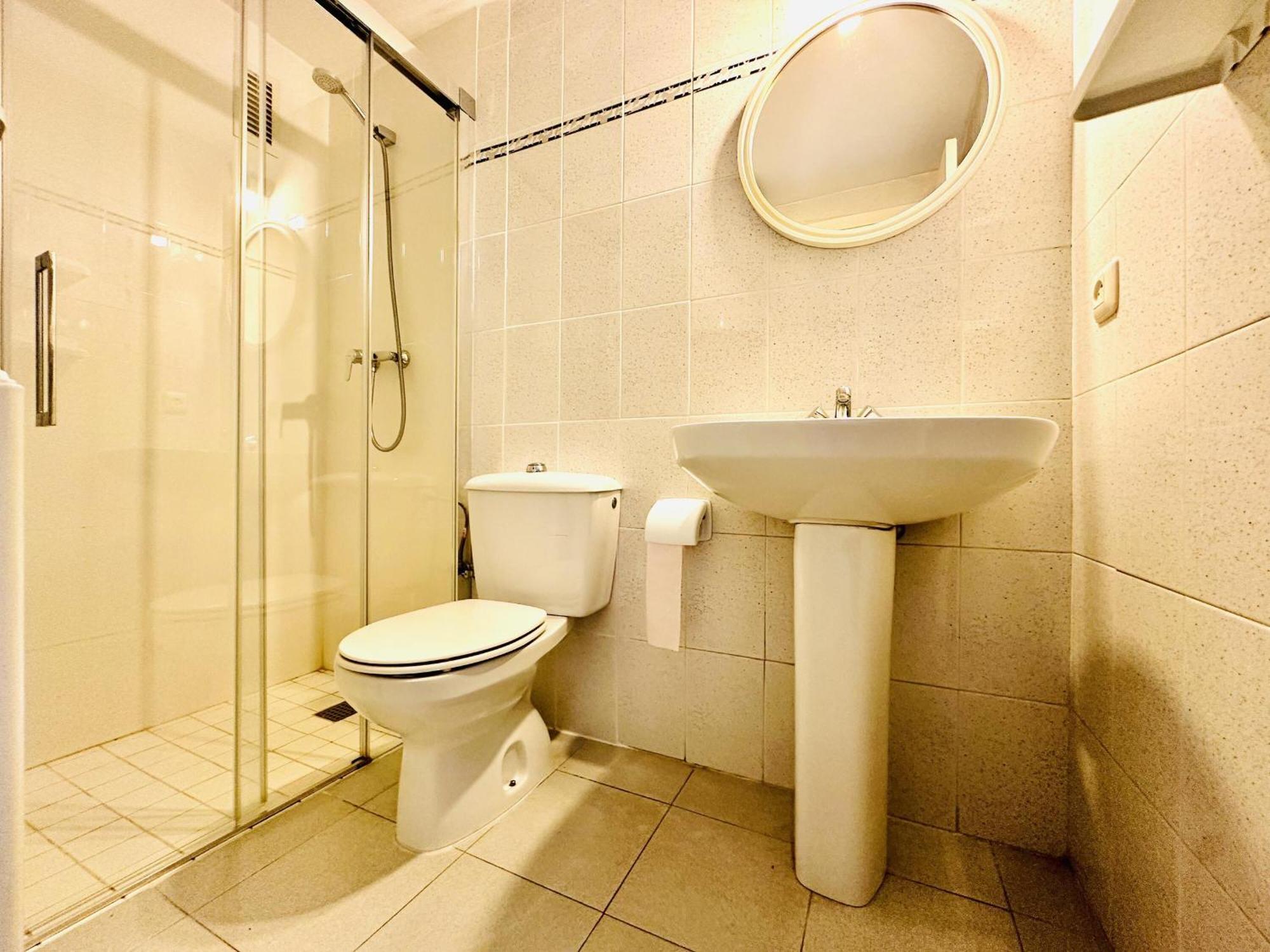 2059 Rocmar 7 4-c, Excelente Situacion Frente Al Puerto Pesquero Y Con Vista A La Bahia. Gran Terraza. - Es-258-5 Apartamento Rosas