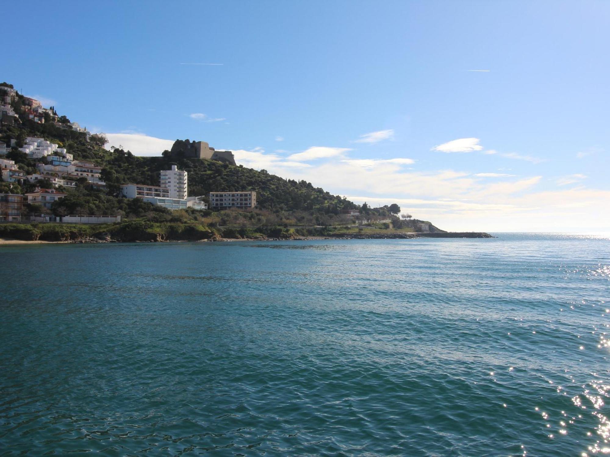 Apartamento 2059 Rocmar 7 4-c, Excelente Situacion Frente Al Puerto Pesquero Y Con Vista A La Bahia. Gran Terraza. - Es-258-5 *