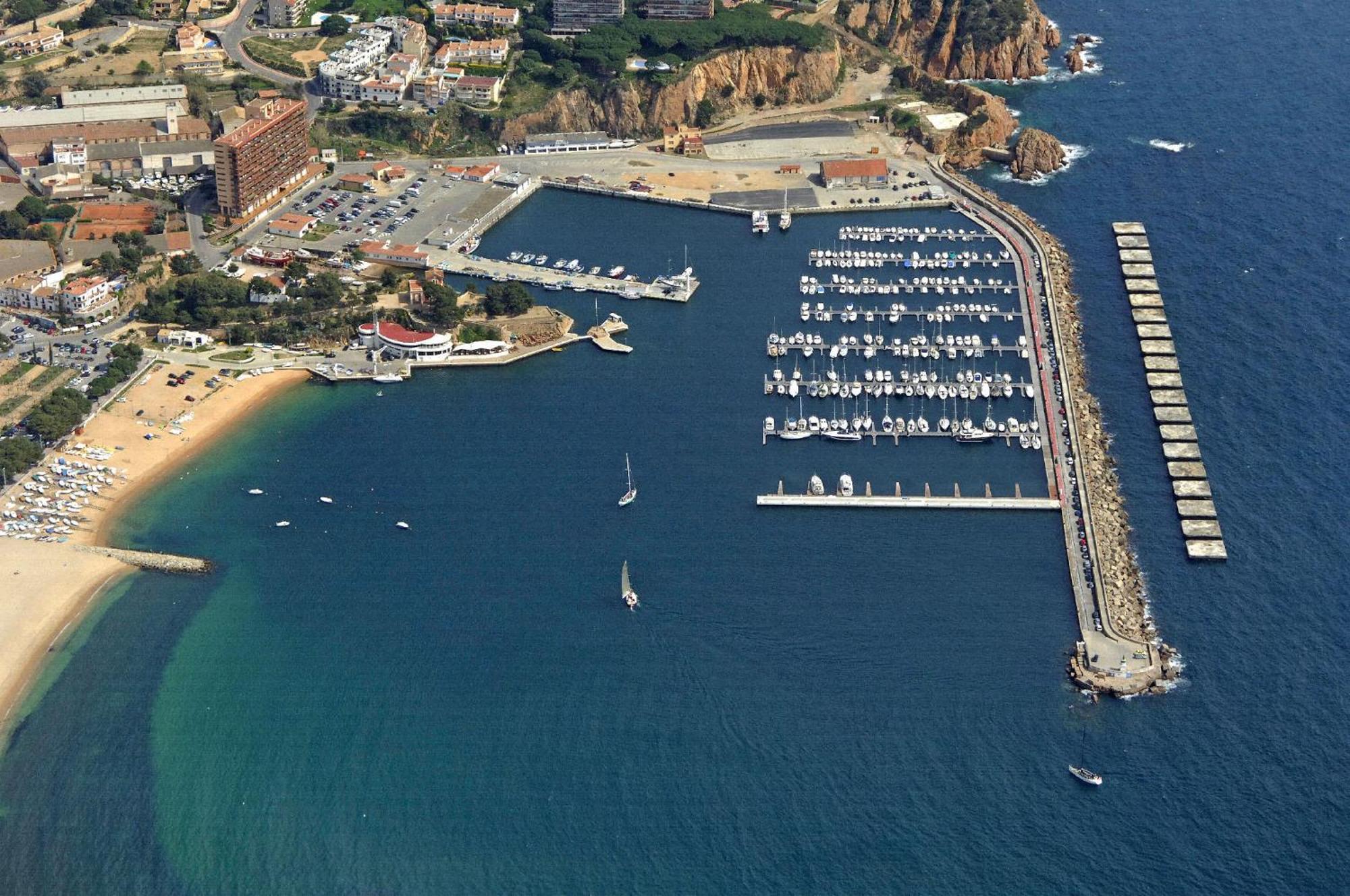 Lloguer30 White Home, Terrace With Views, Close To The