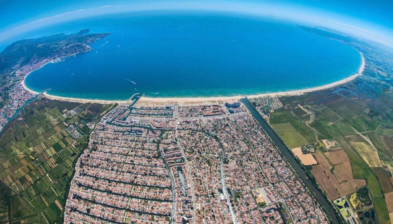 Frente Al Canal Con Terraza Empuriabrava