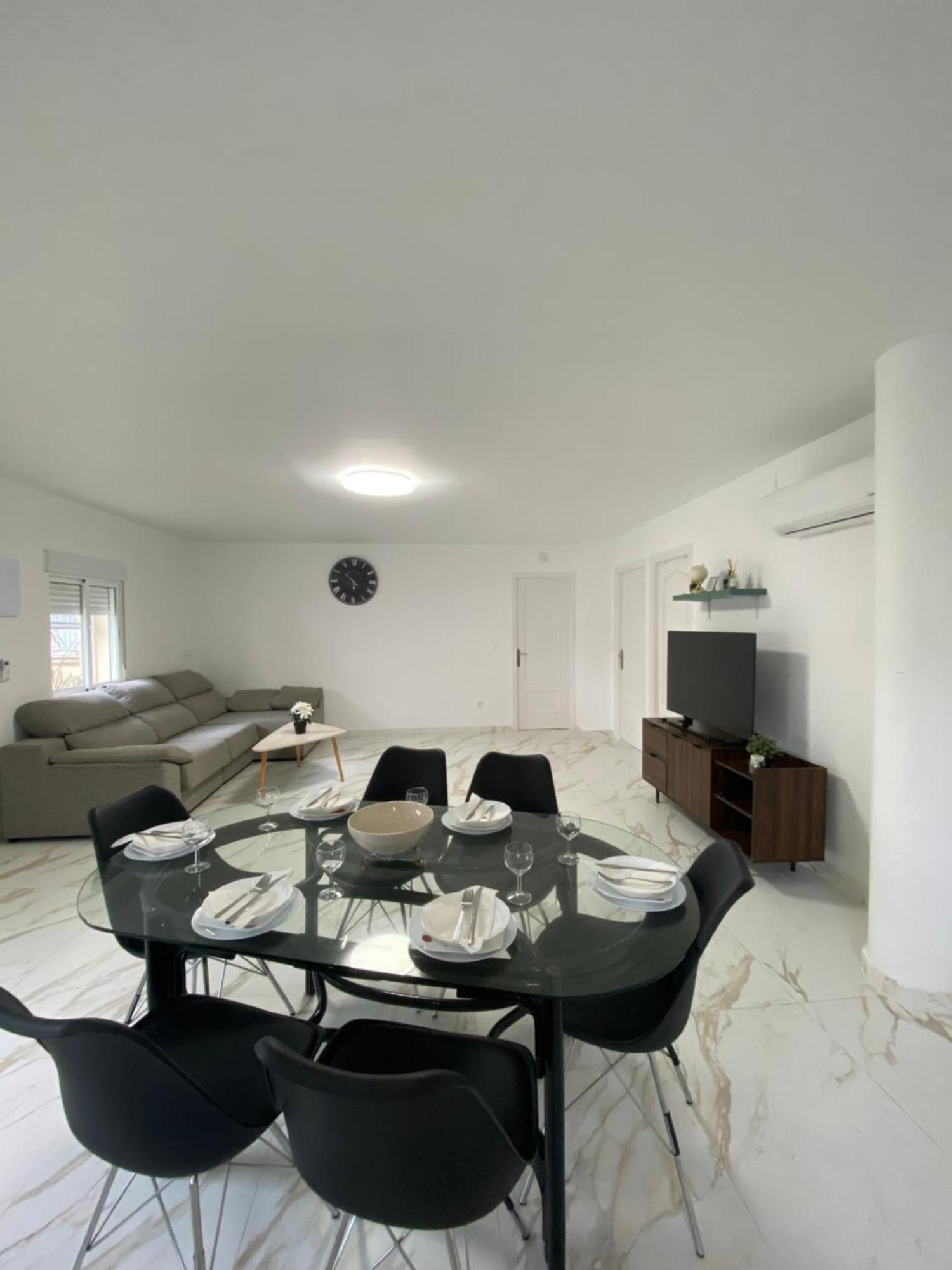Requesens Playa Apartment *