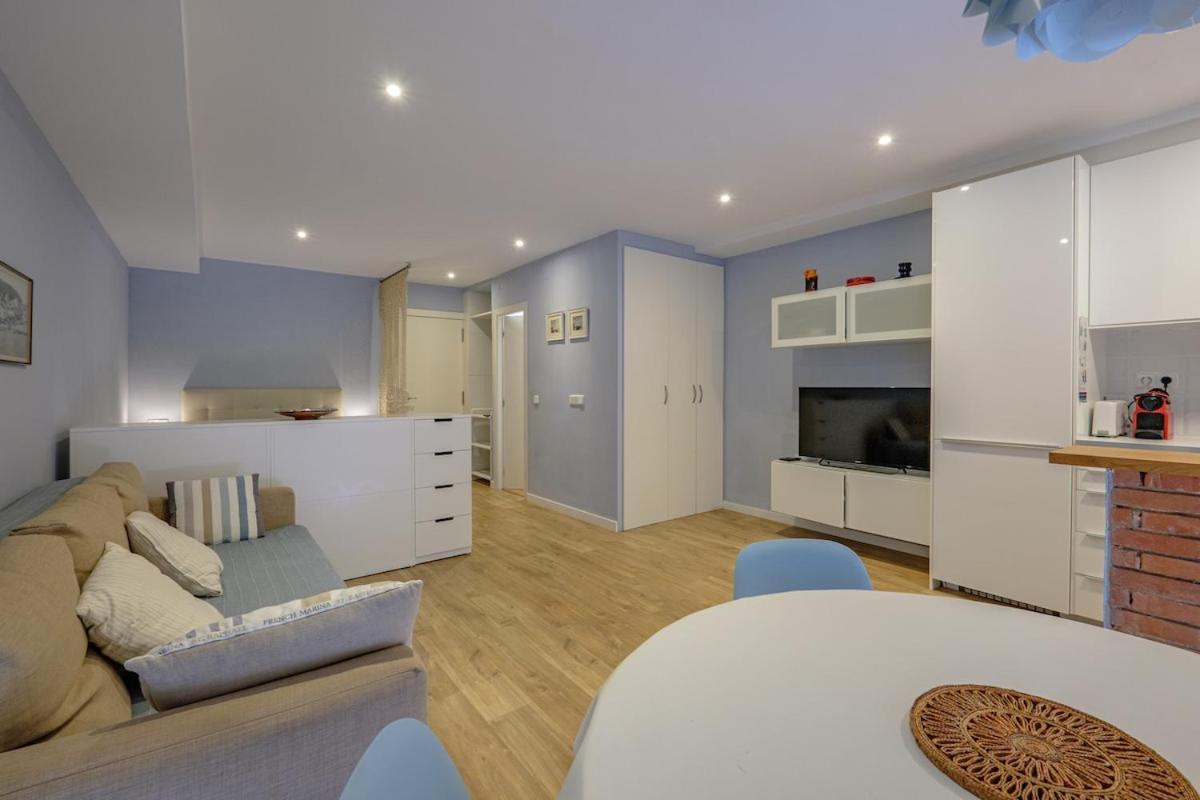 Ao-4 2 Pax Apartment