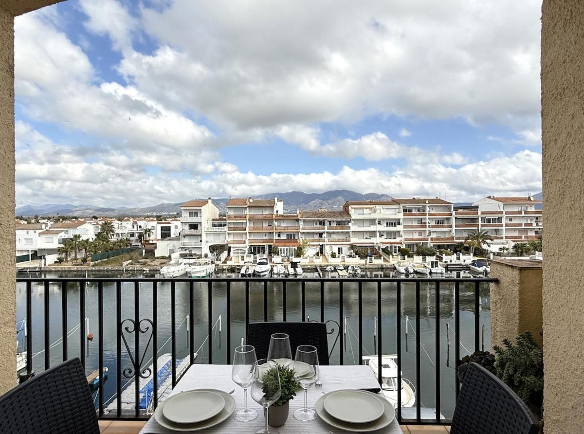 Manilla Akoya Consejeria, Vue Port Emporda *