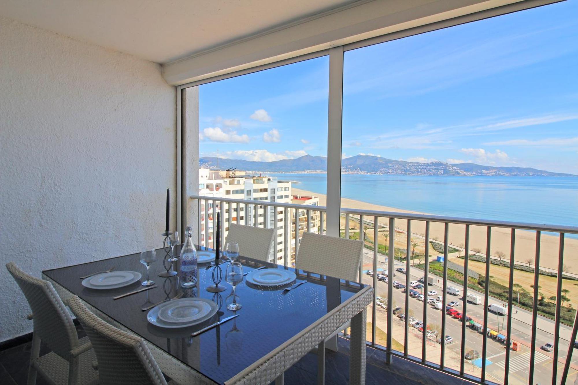 Apartment Basic Comfort Manhattan 0115 Empuriabrava