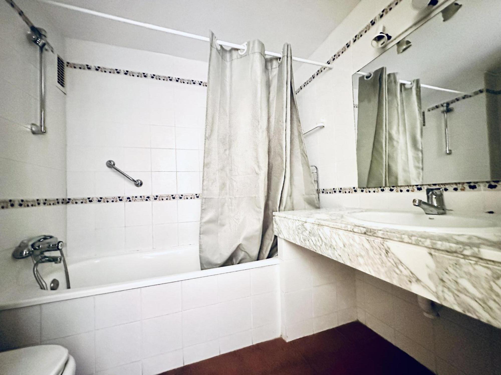 Apartamento 2176 - Royal Marine I Llevant 3-13, Cerca De Un Parque Natural Practicar Senderismo, Btt O Windsurf. Gran Zona Ajardinada. - Es-258-105 *