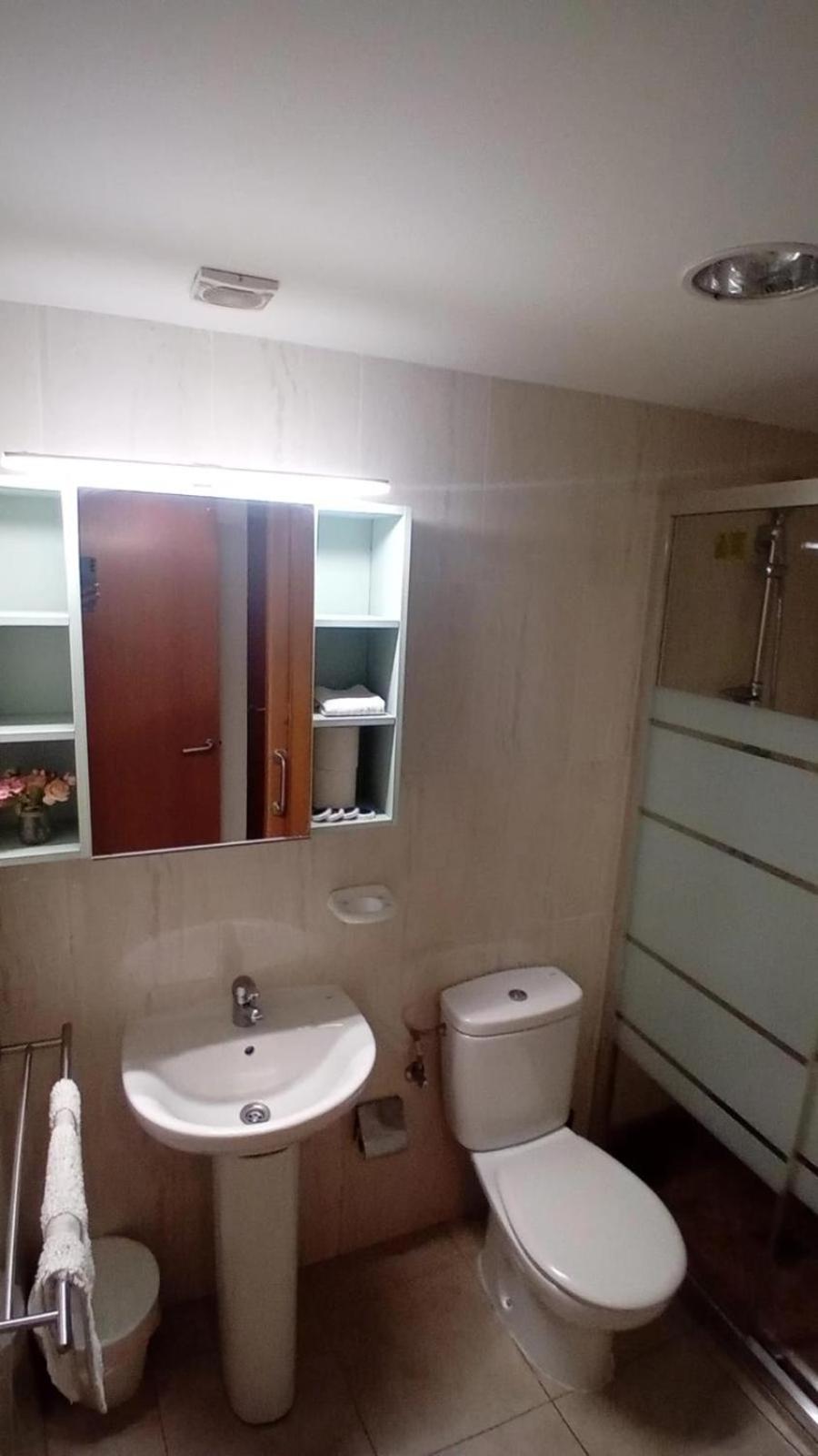 Piso A Pie De Calle En Pleno Corazon De Y 2 Minutos Andando Del Mar Apartamento *