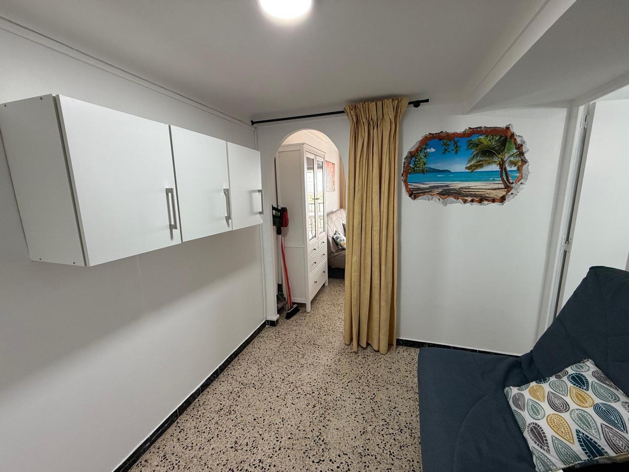 Awaydays - Karina - 1st Sea Line Apartment *