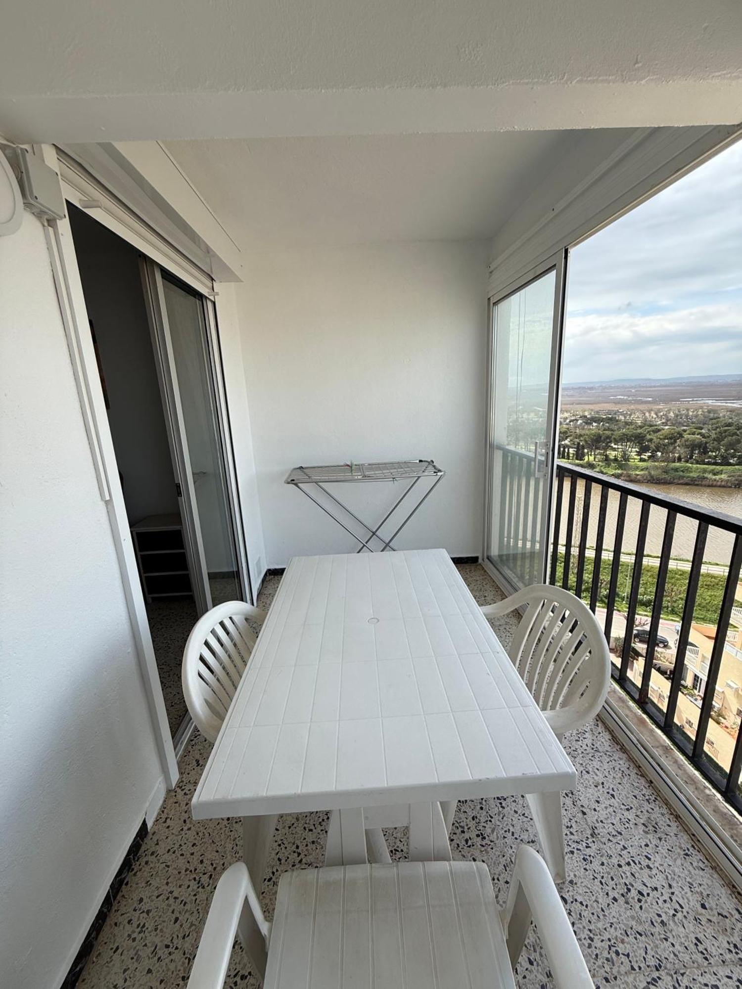 Apartment Awaydays - Karina - 1st Sea Line Empuriabrava