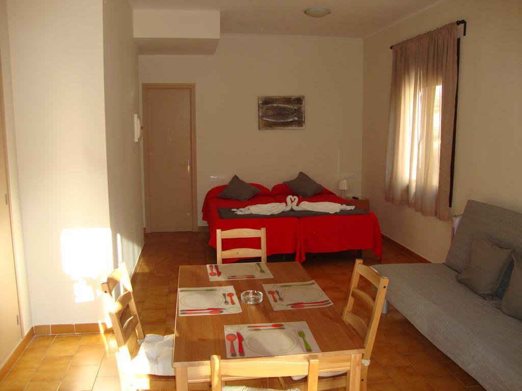 Apartaments Claudi *