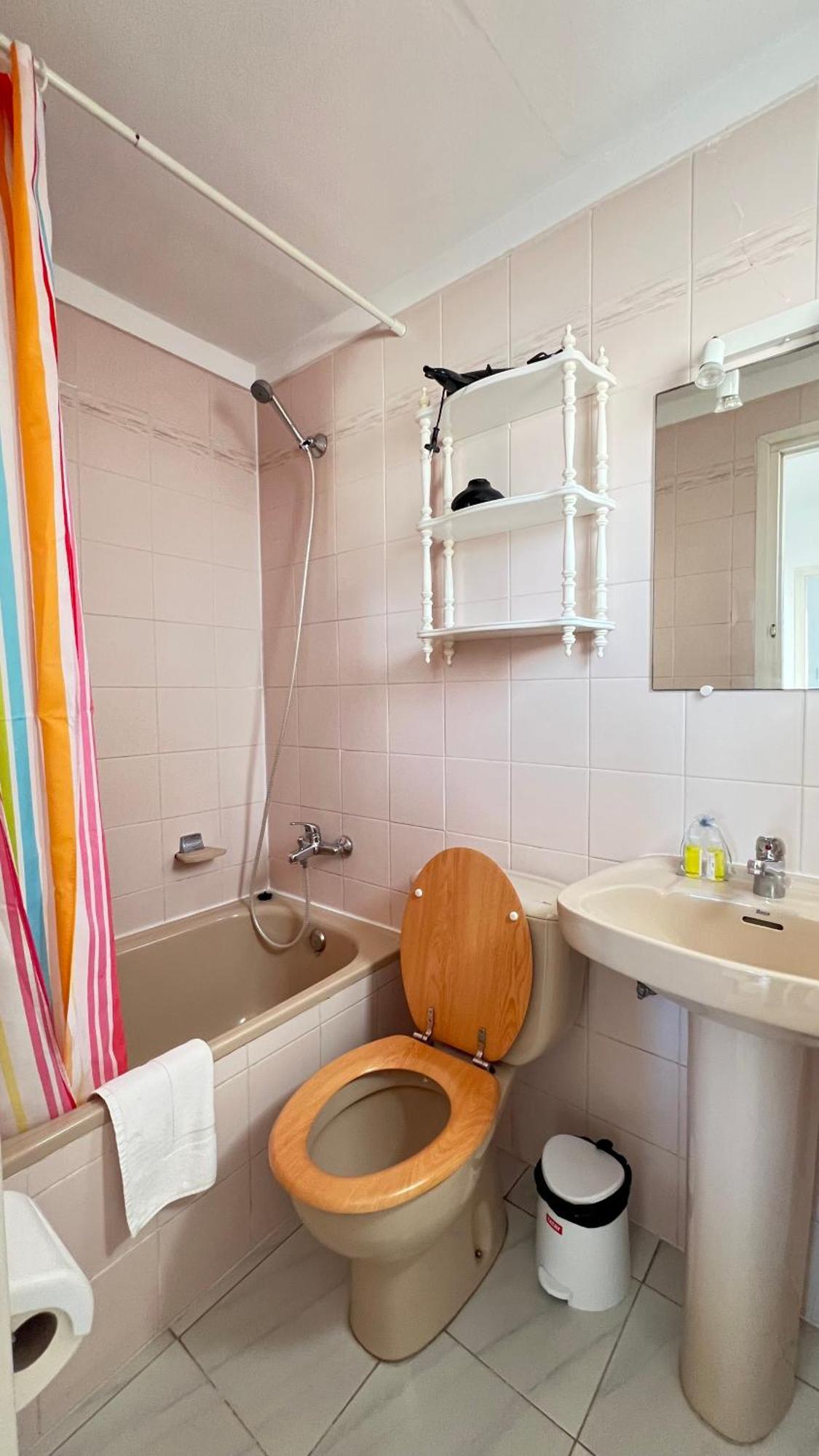 B Frente Al Canal Con Terraza Apartamento Ampuriabrava