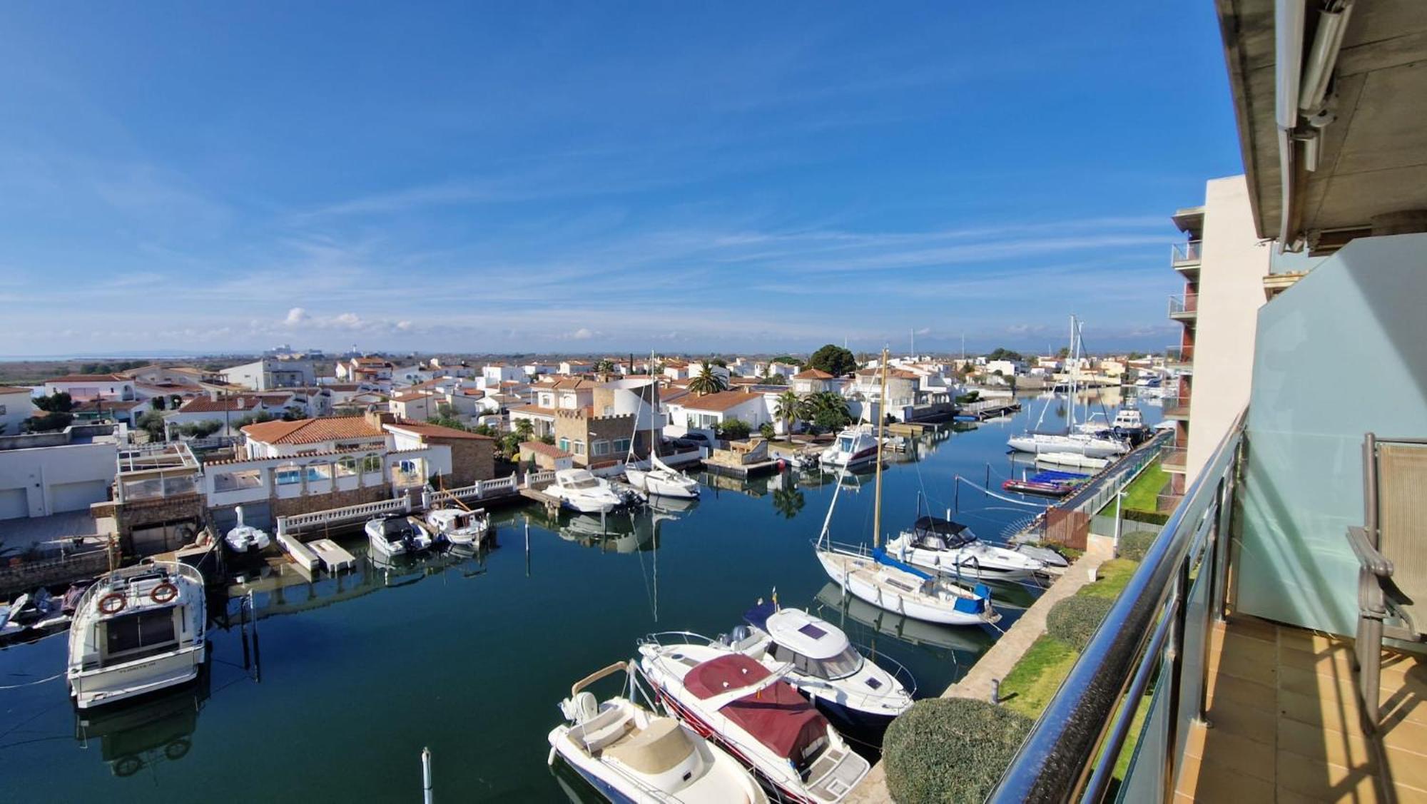 Cap Mestral Con Piscina Y Aire Acondicionando Apartamento