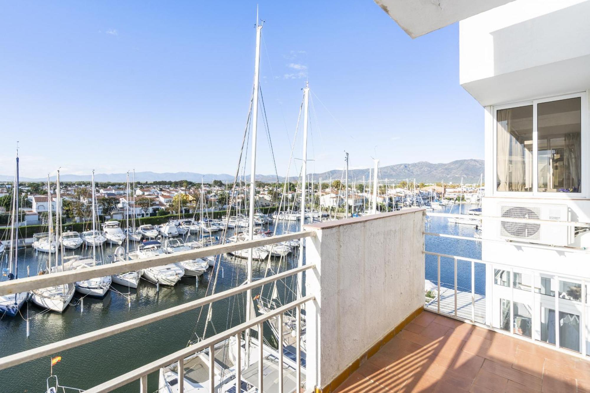Apartamento Welcs 227 Emp Con Vistas Al Canal