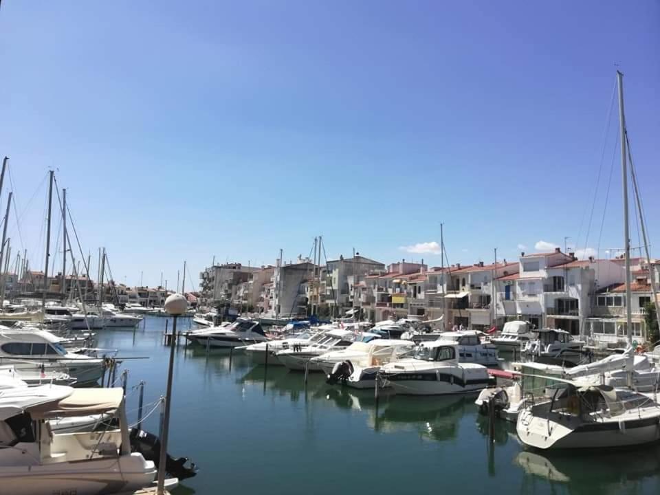 Pres De La * Empuriabrava