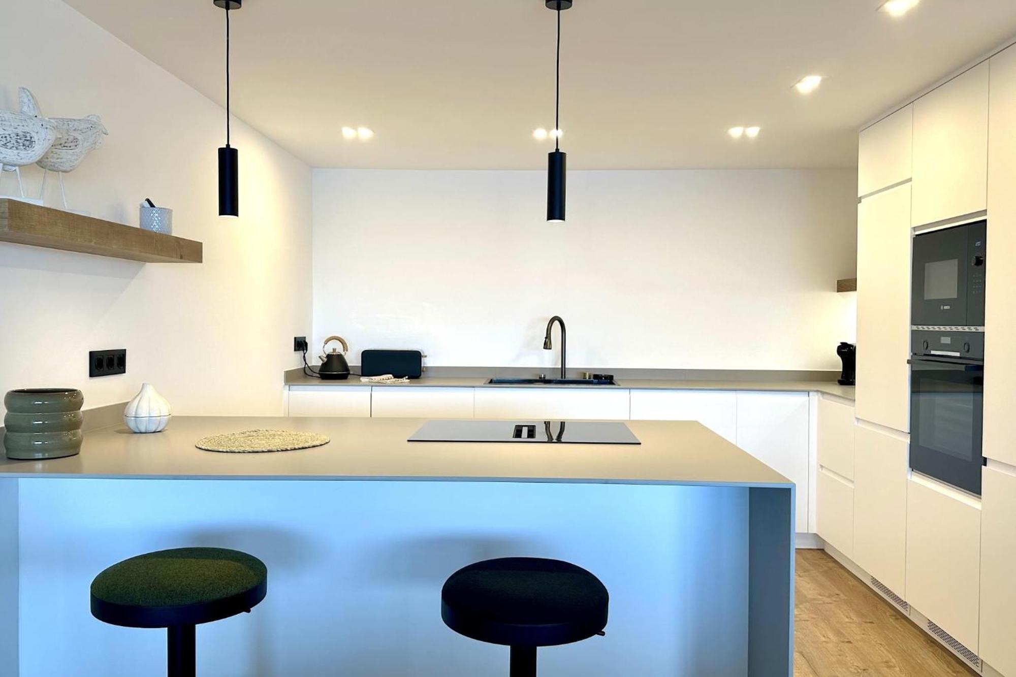Apartamento Duplex Frente Al Mar, Piscina Panoramica, Dos Pkg *