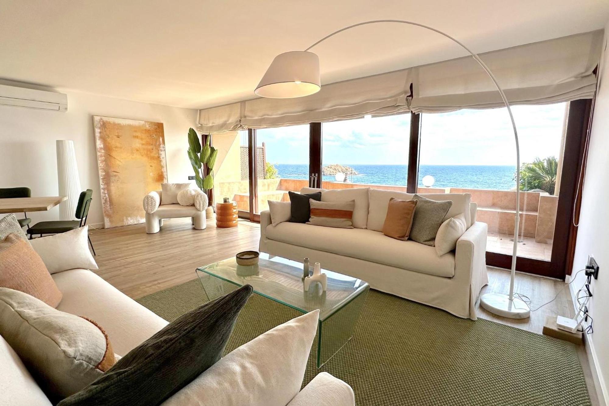 Apartamento Duplex Frente Al Mar, Piscina Panoramica, Dos Pkg *