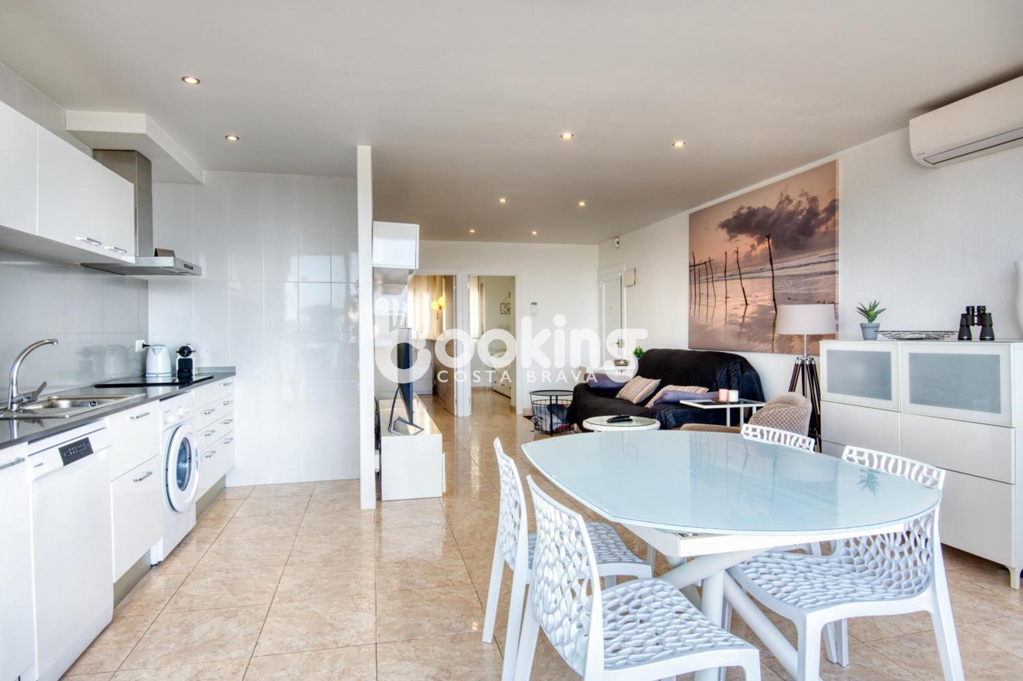 Apartment Kaminias Amb Vistes Al Mar Reformat Per 4 Persones