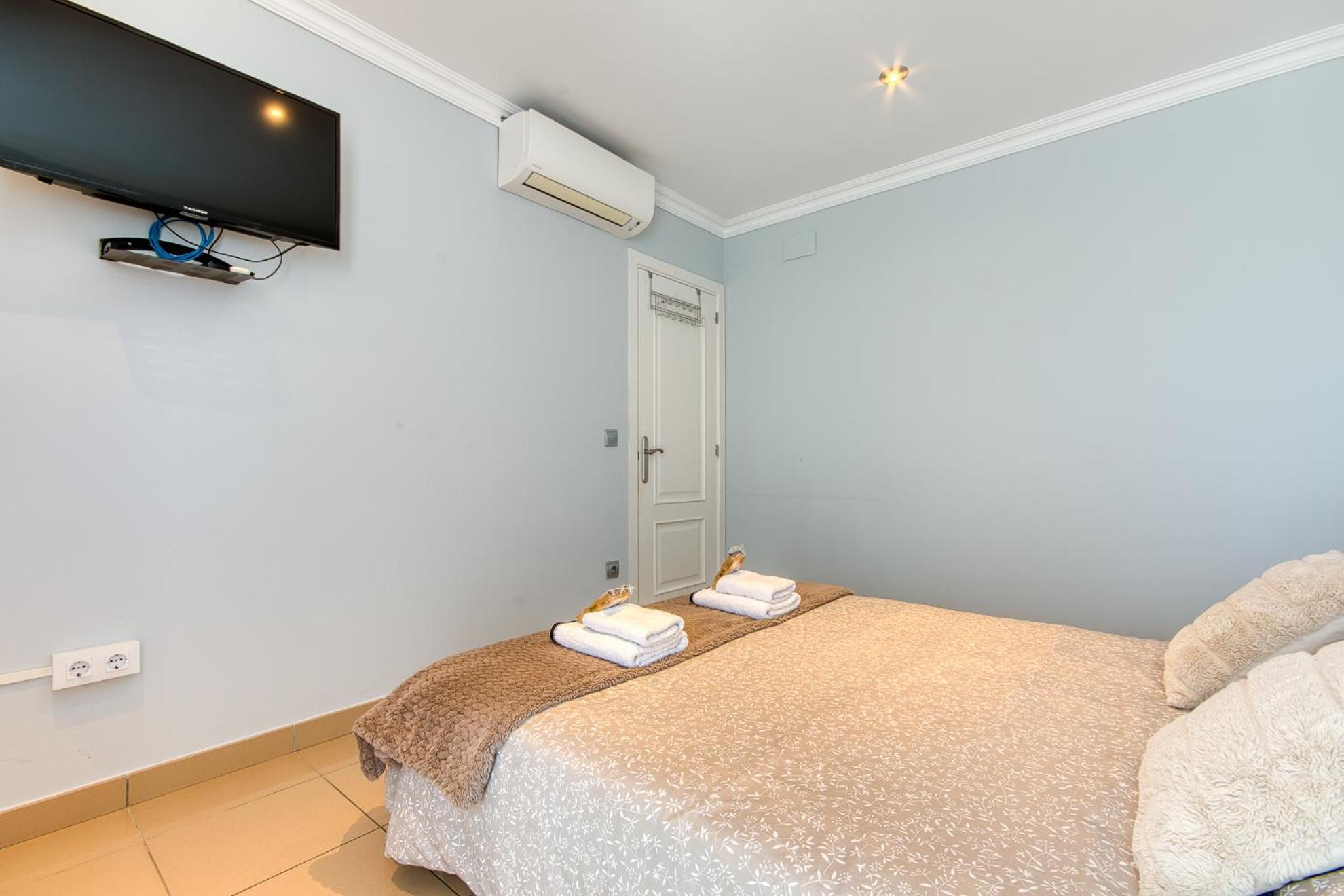 Casa Praga Сasa de vacaciones Rosas