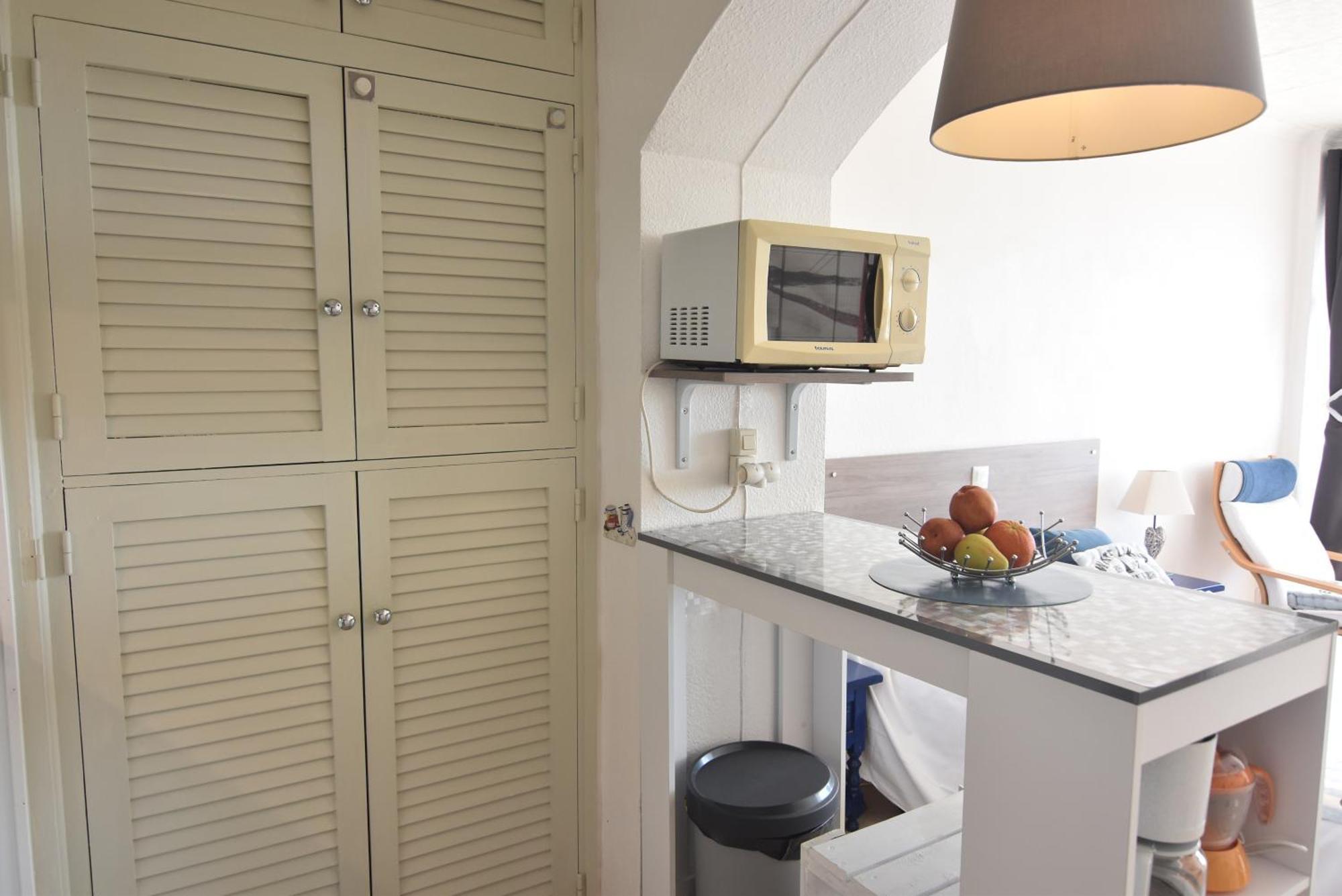 Apartamento Rnet - 600 Xaloc 08-37 *