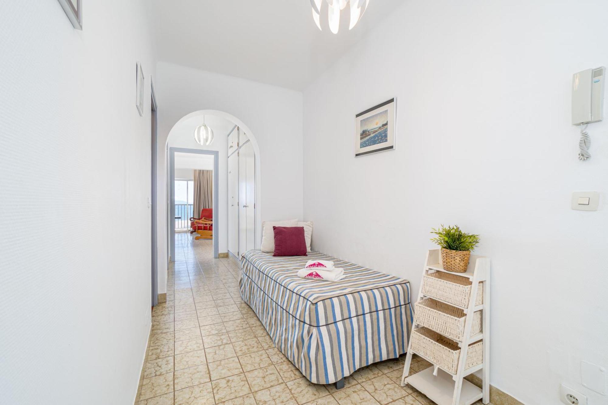 Apartamento Basic Comfort Canigó