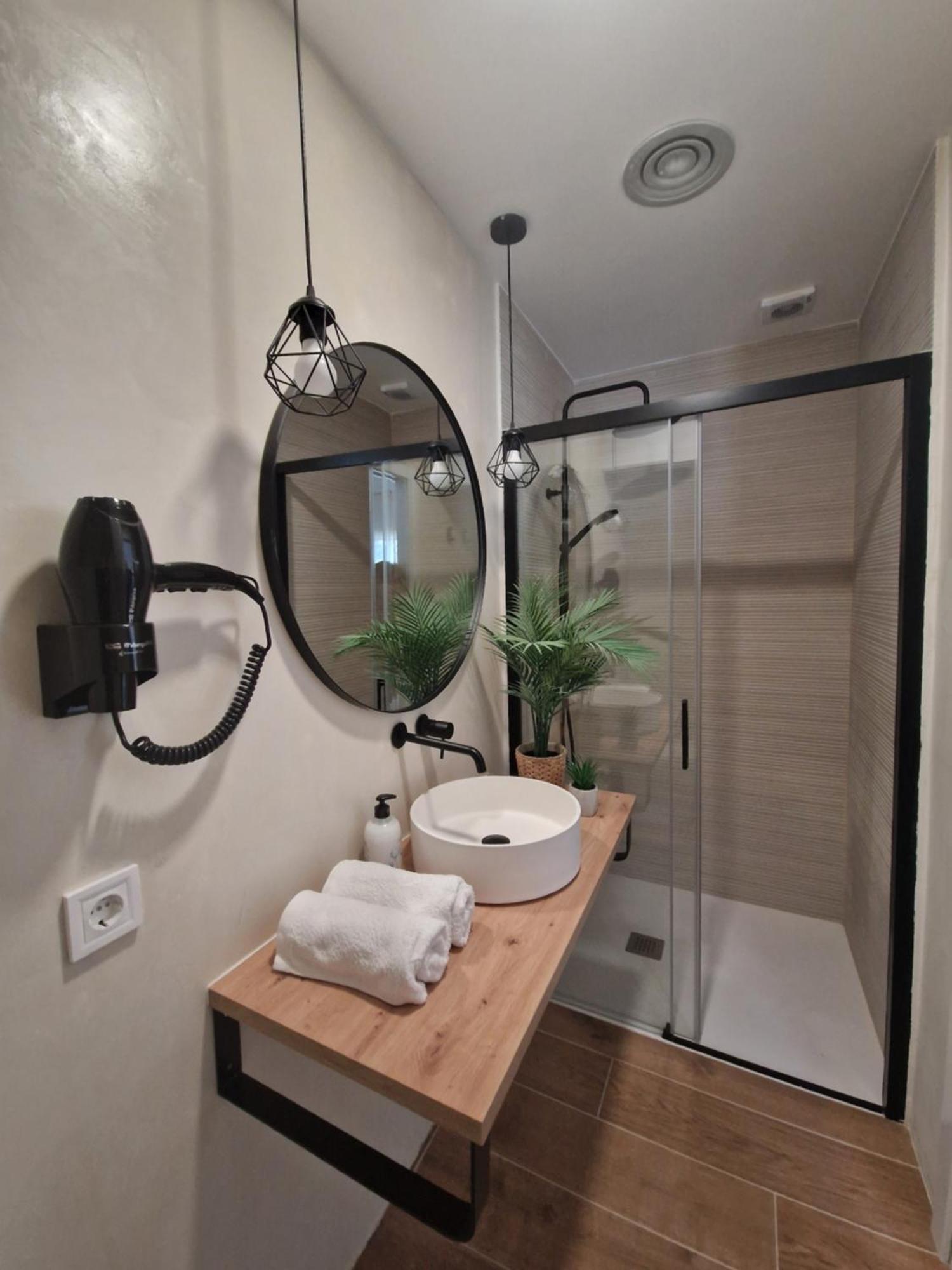 Apartamento Estudio En Planta Baja, Con Piscina Comunitaria *