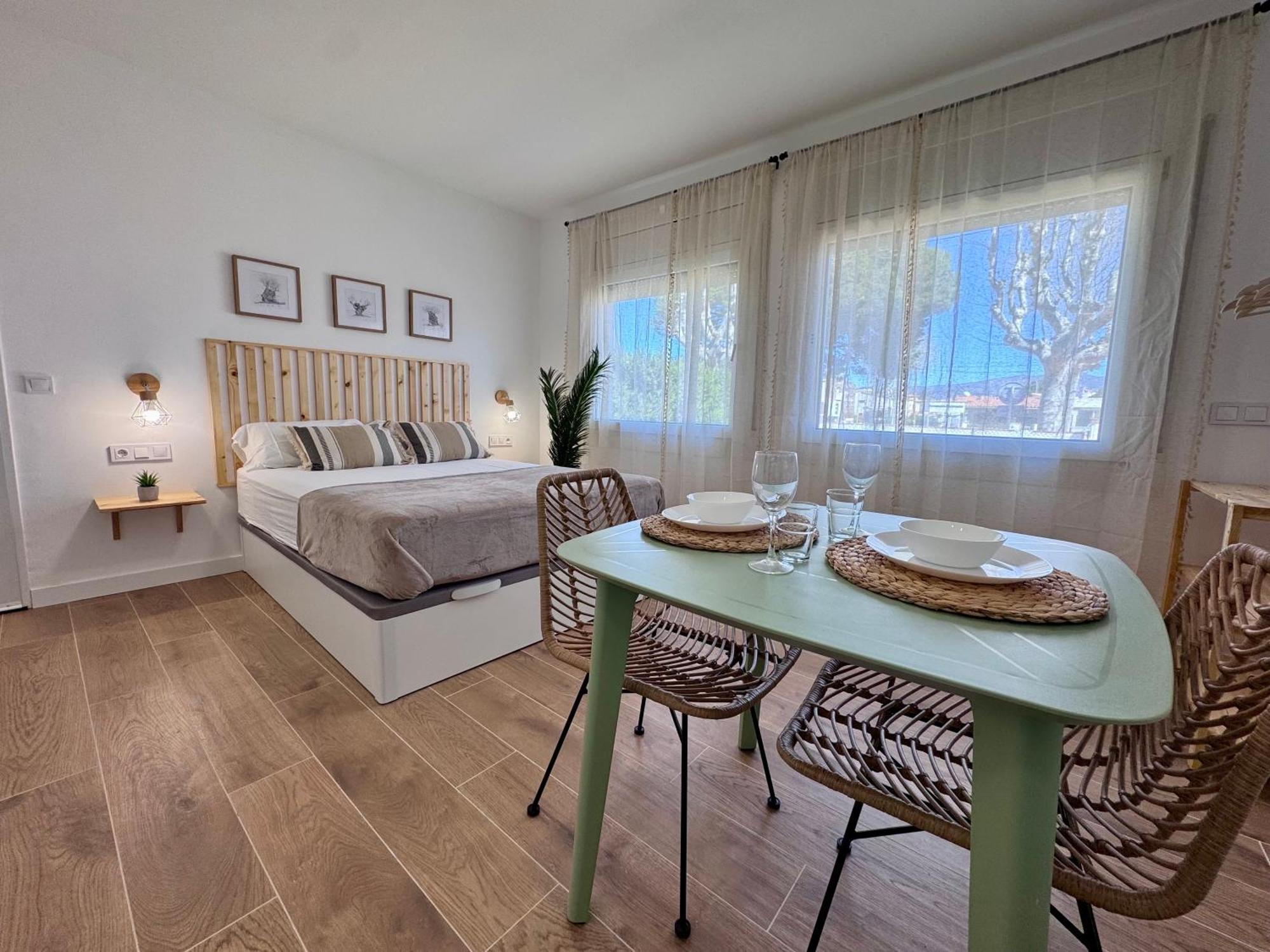 Estudio En Planta Baja, Con Piscina Comunitaria * Ampuriabrava