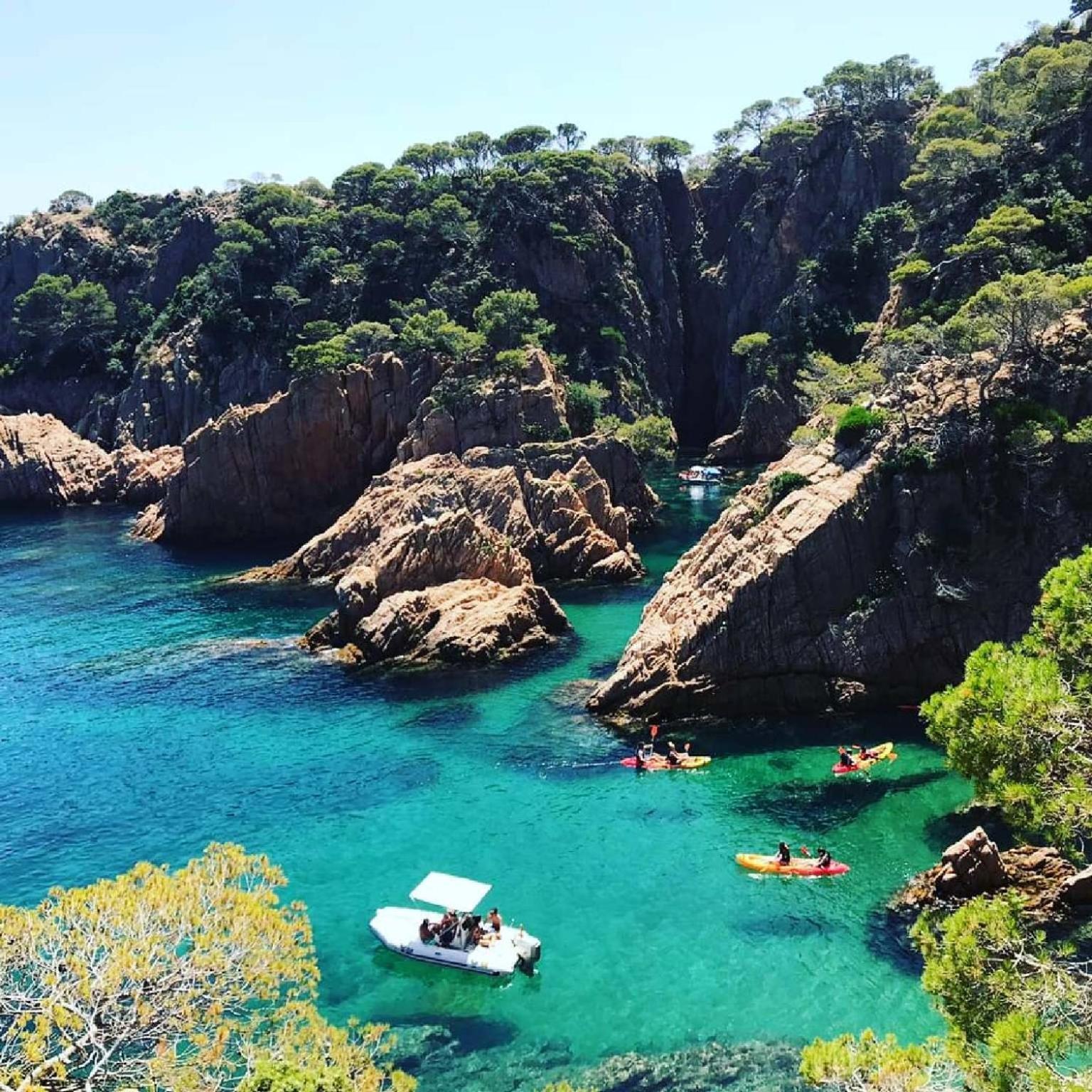 Lloguer30 Blaumar Is Family-friendly And Centrally Located *