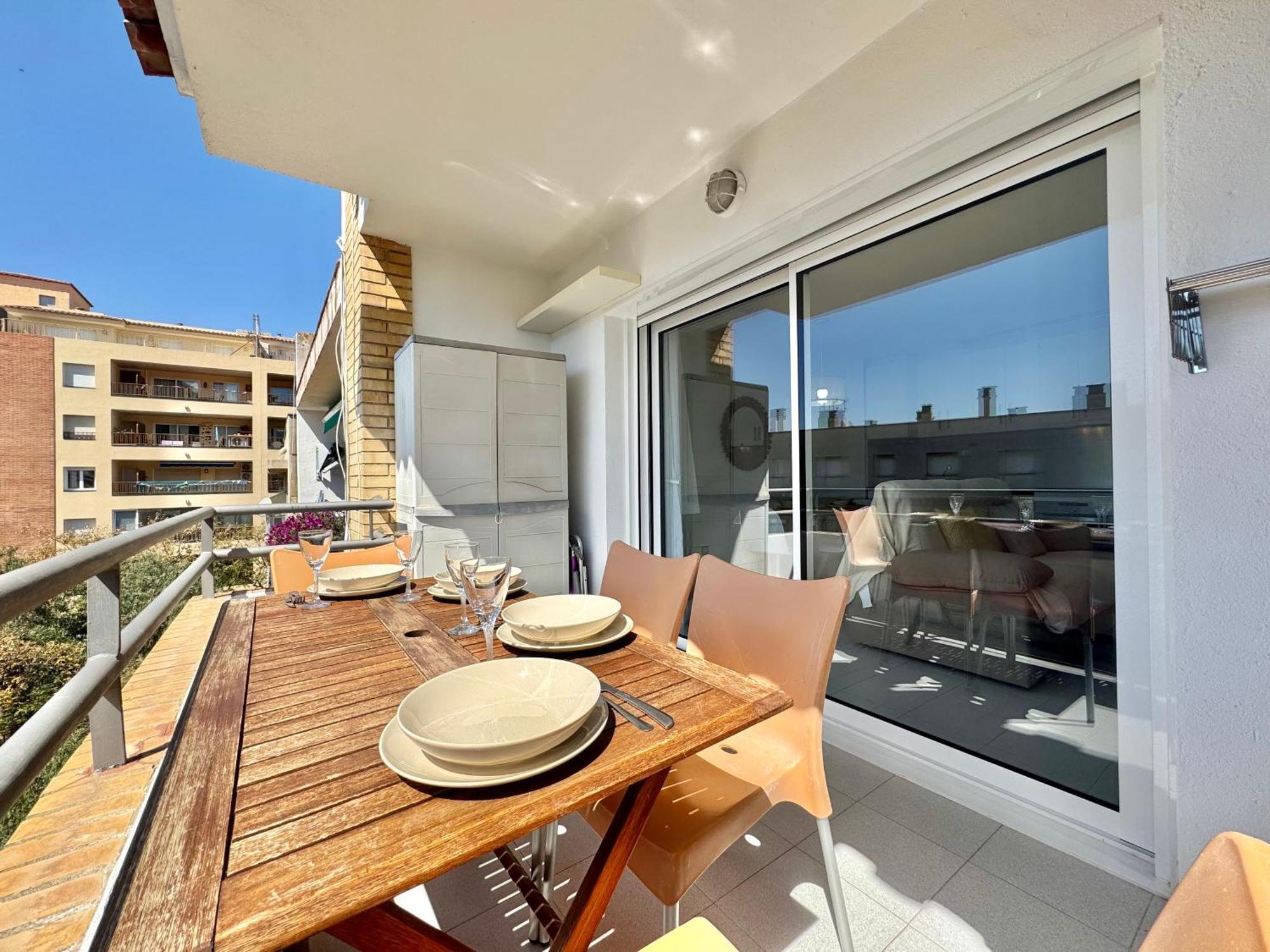 Apartamento Puig Rom 106 *
