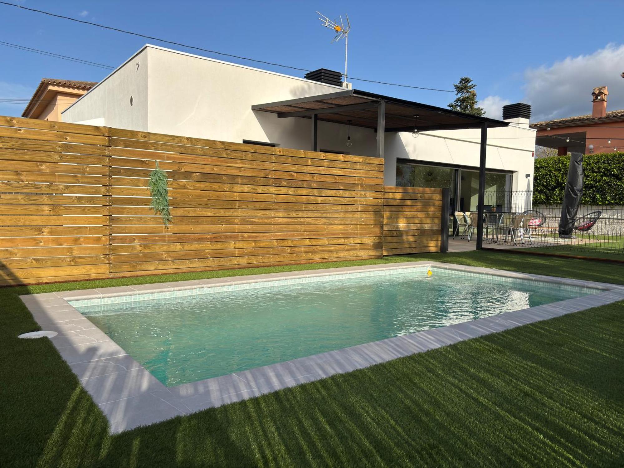 Espectacular Casa En - Costa Brava, Con Piscina *