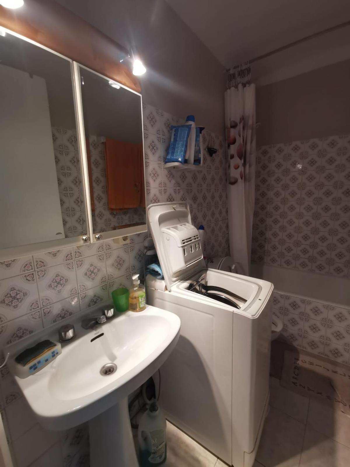 Avec Piscine Et Vue Canaux