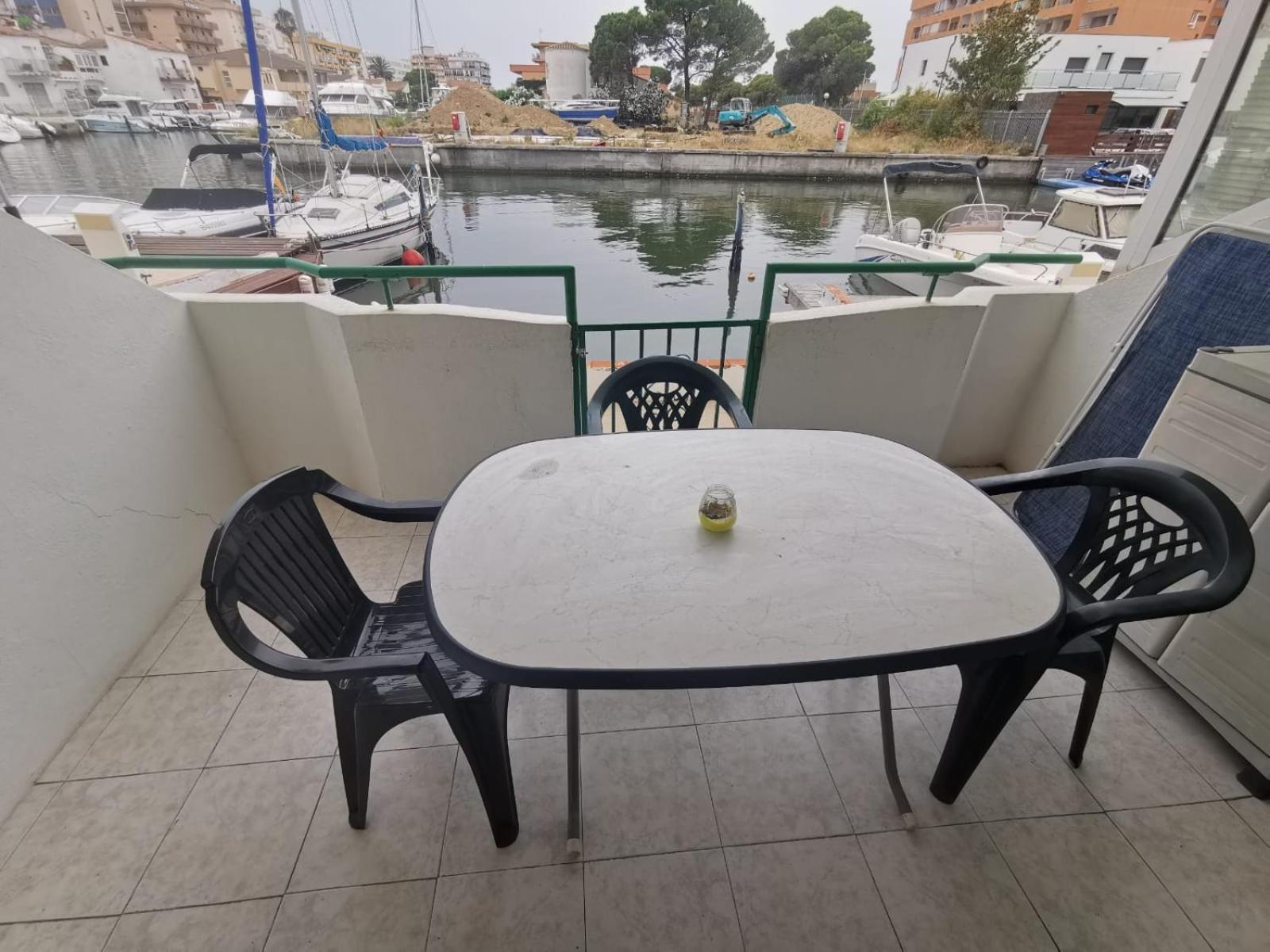 Apartment Avec Piscine Et Vue Canaux