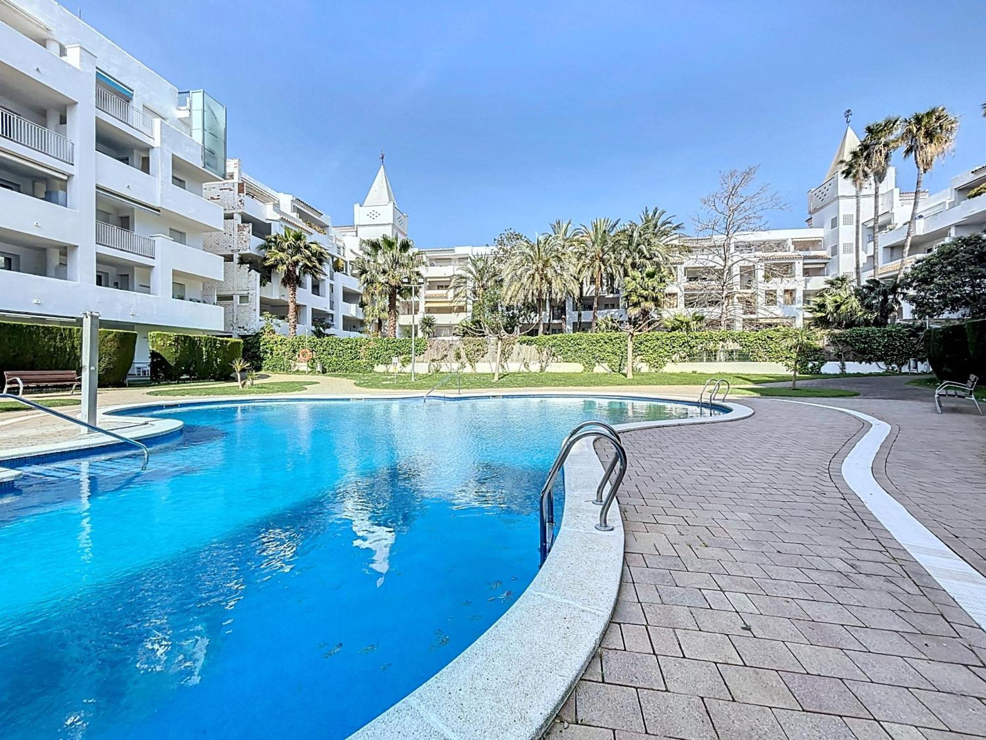 139 Piso Vista Al Canal Y Piscina Ampuriabrava